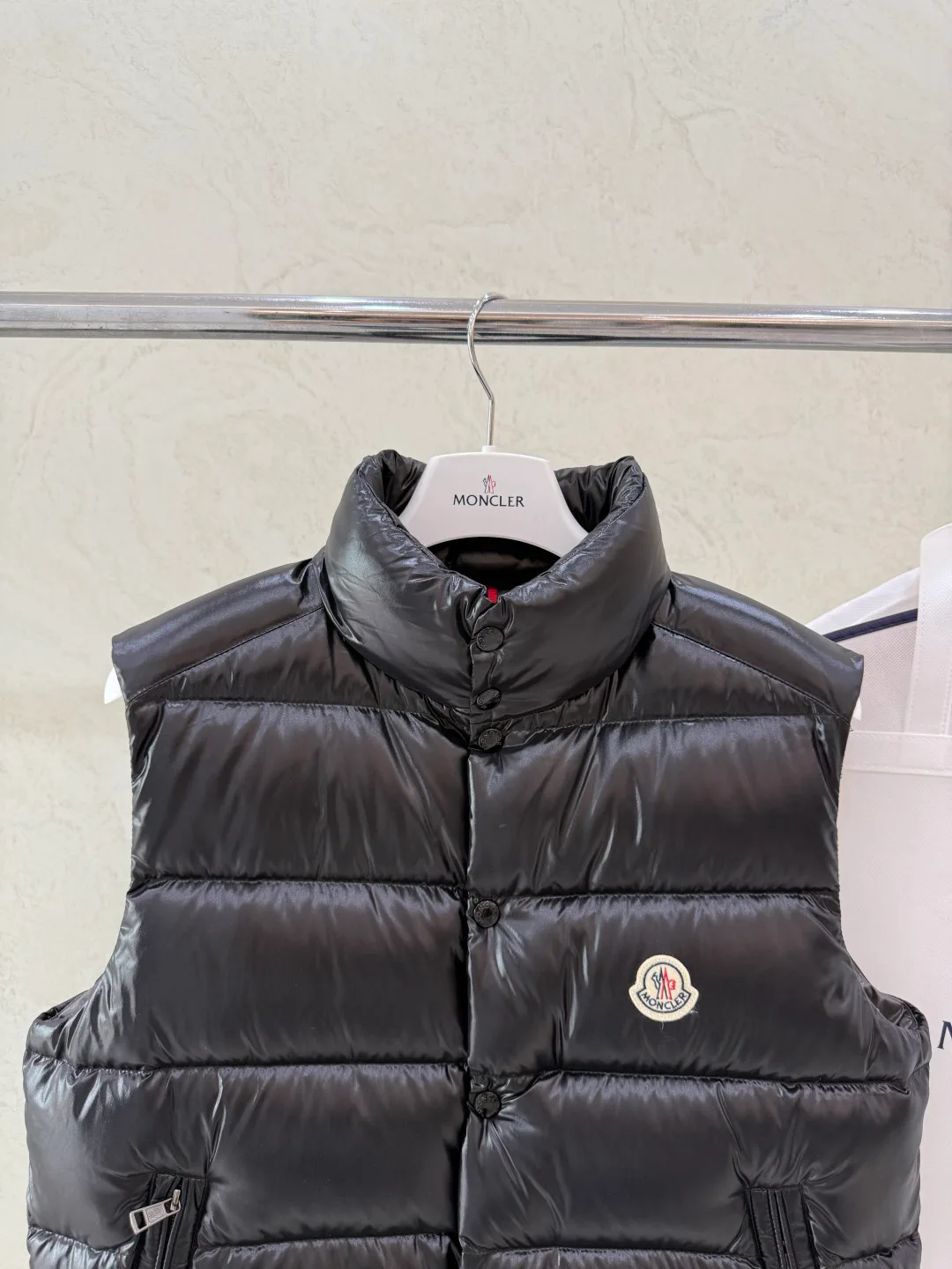 Women's Vests MONCLER 18376095