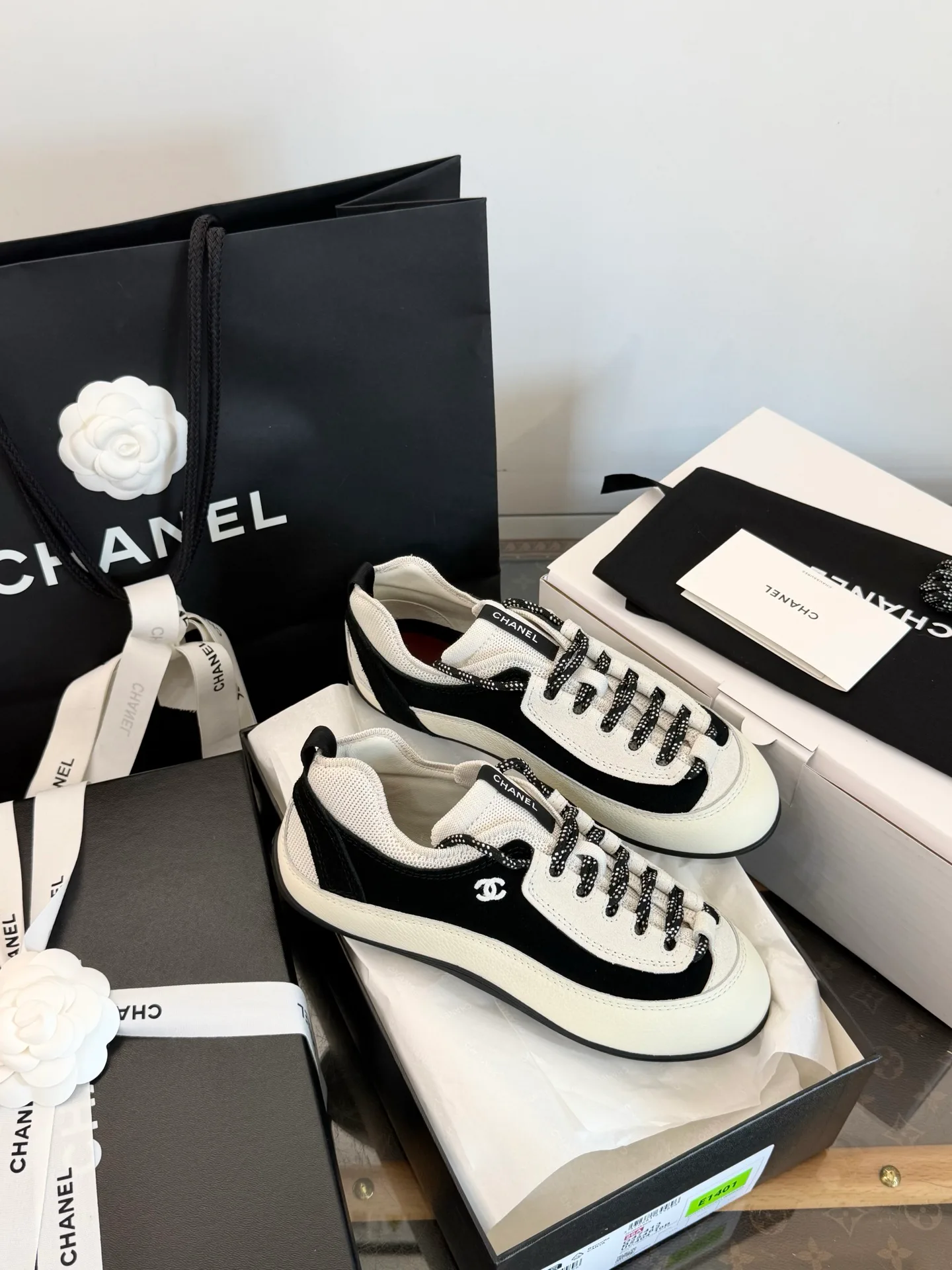 Women's Sneakers CHANEL 18304138