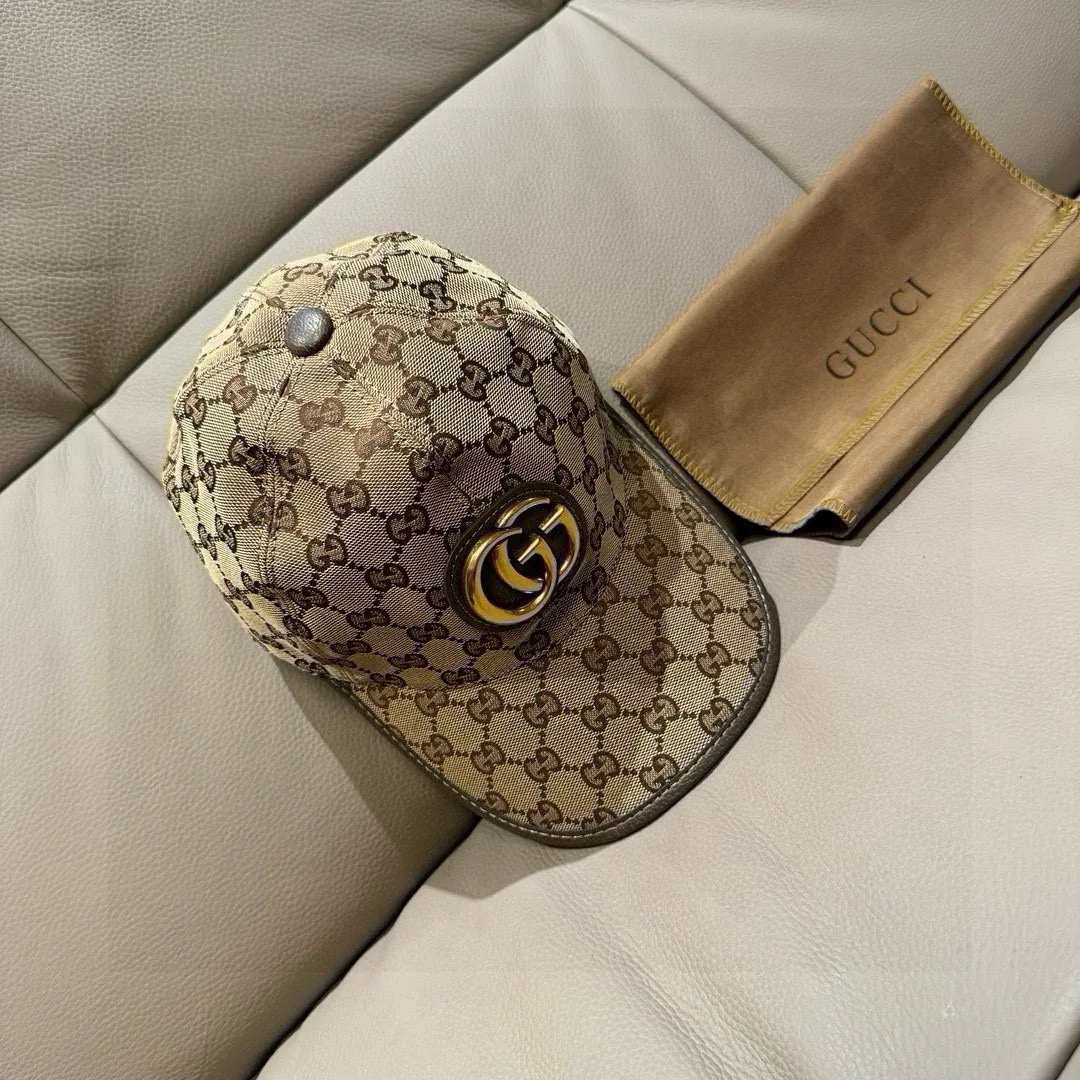 Hats GUCCI 18347104
