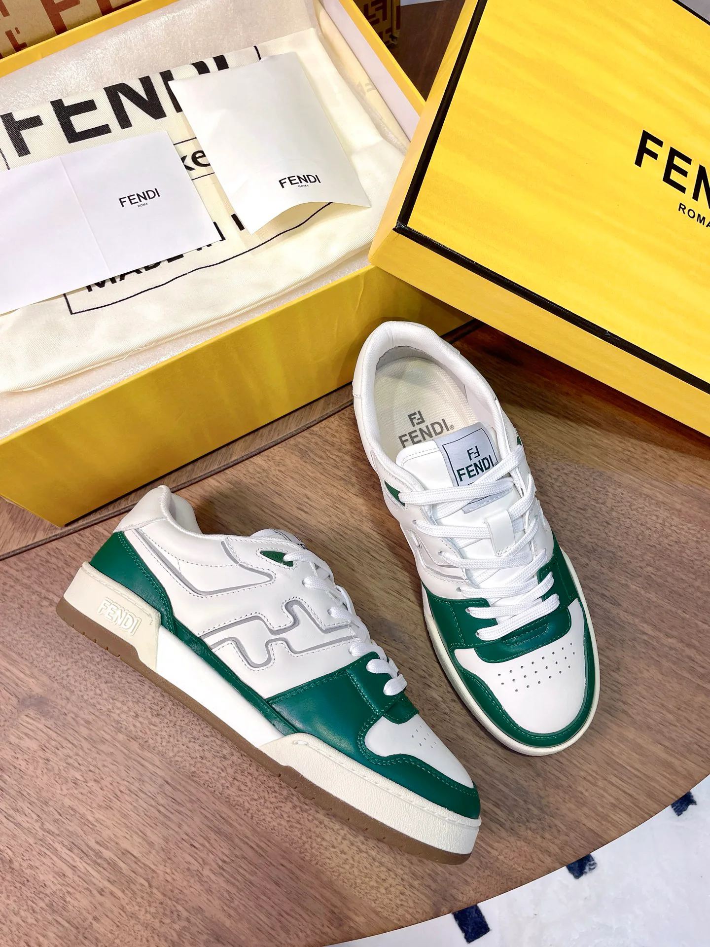 Women's Sneakers FENDI 17957319