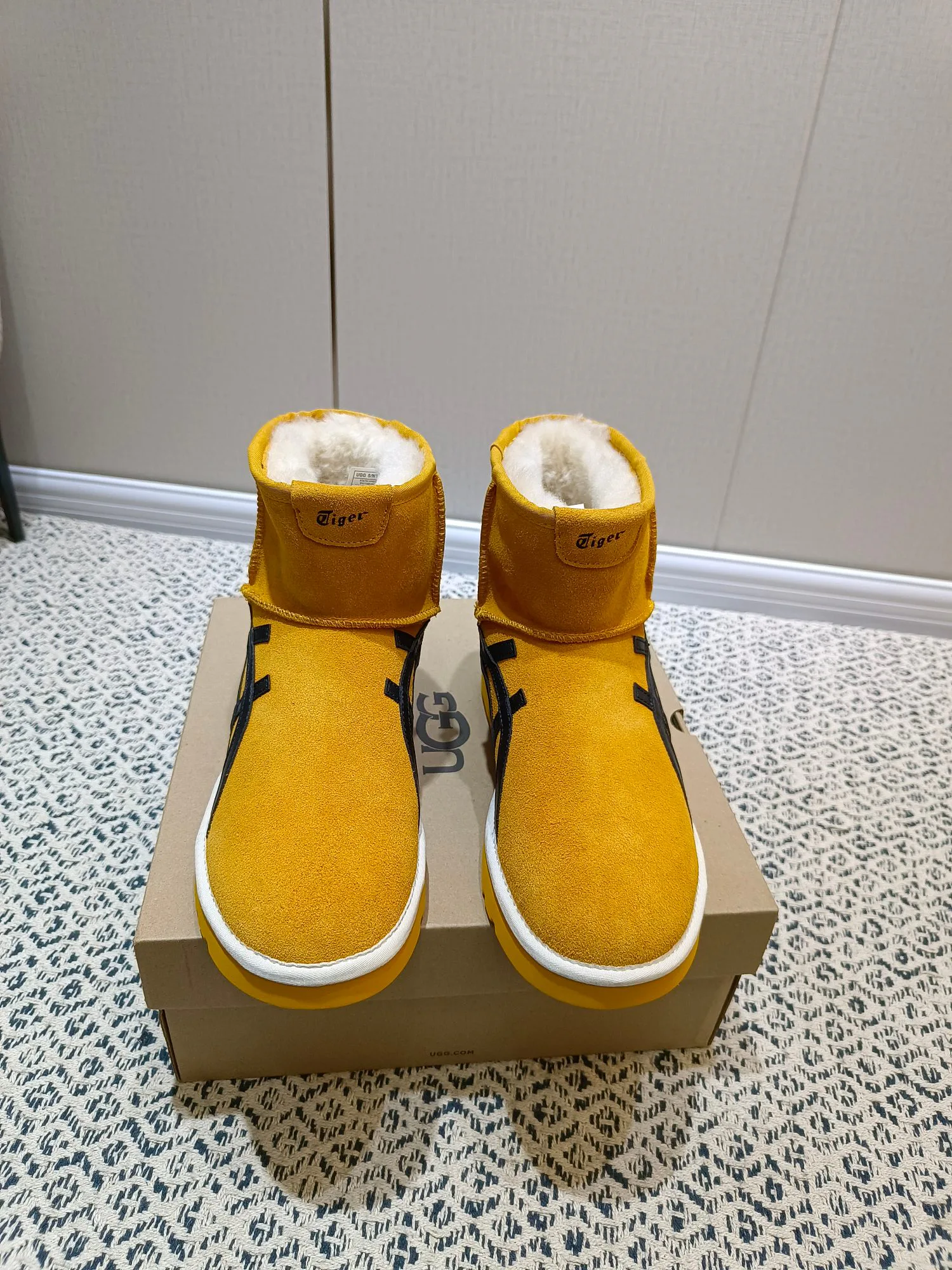 Women's Ugg Boots UGG 17997444