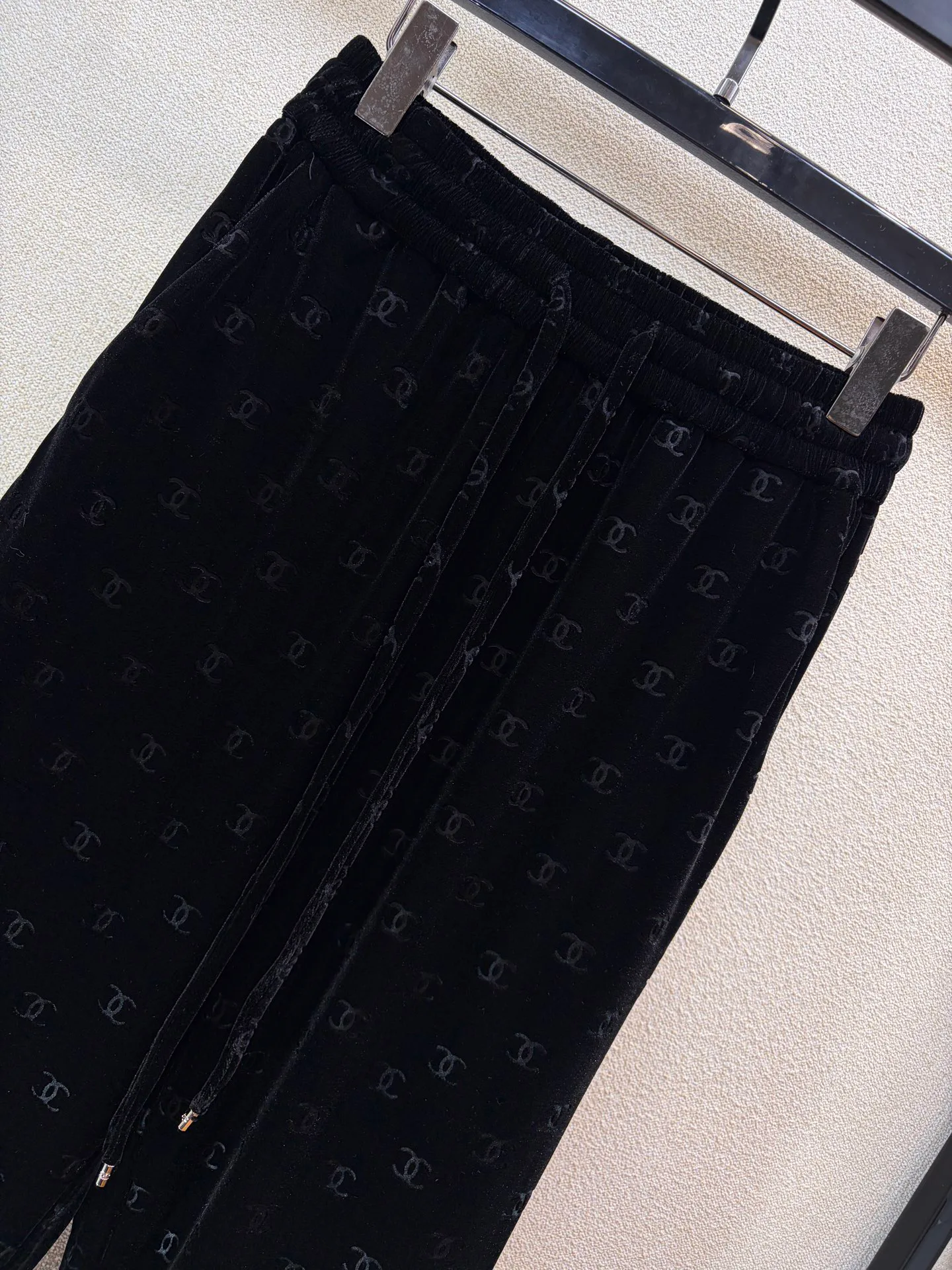 Women's Trousers CHANEL 18253054