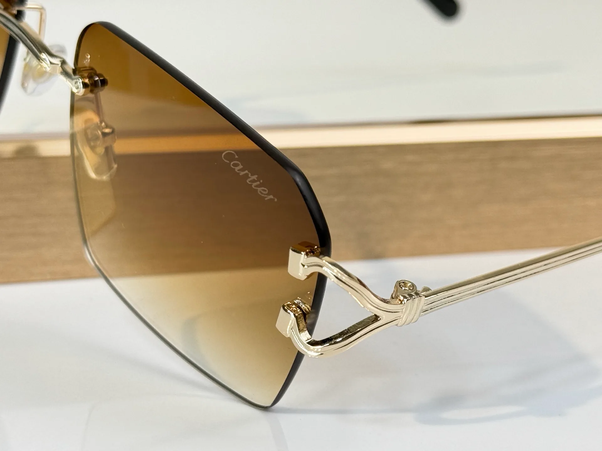 Glasses CARTIER 18117800