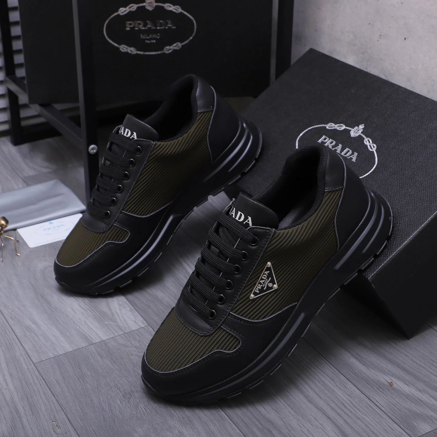 Men's Sneakers PRADA 17429919