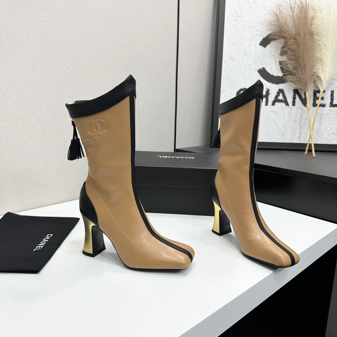 Women's Boots CHANEL 18366720