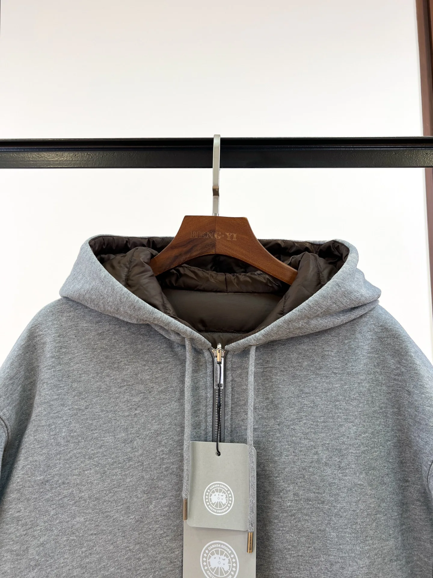 Women's Jackets And Down Jackets CANADA GOOSE 17964812
