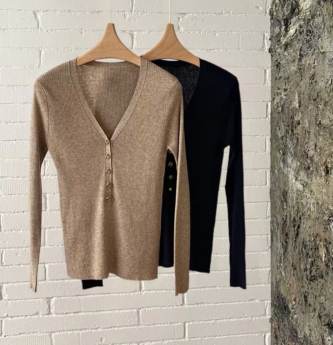 Women's Jumpers And Sweaters CHANEL 18321120
