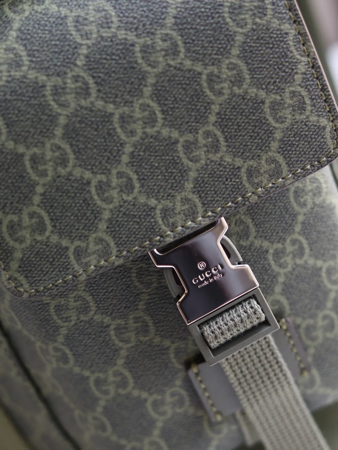 Women's Backpacks GUCCI 17529183