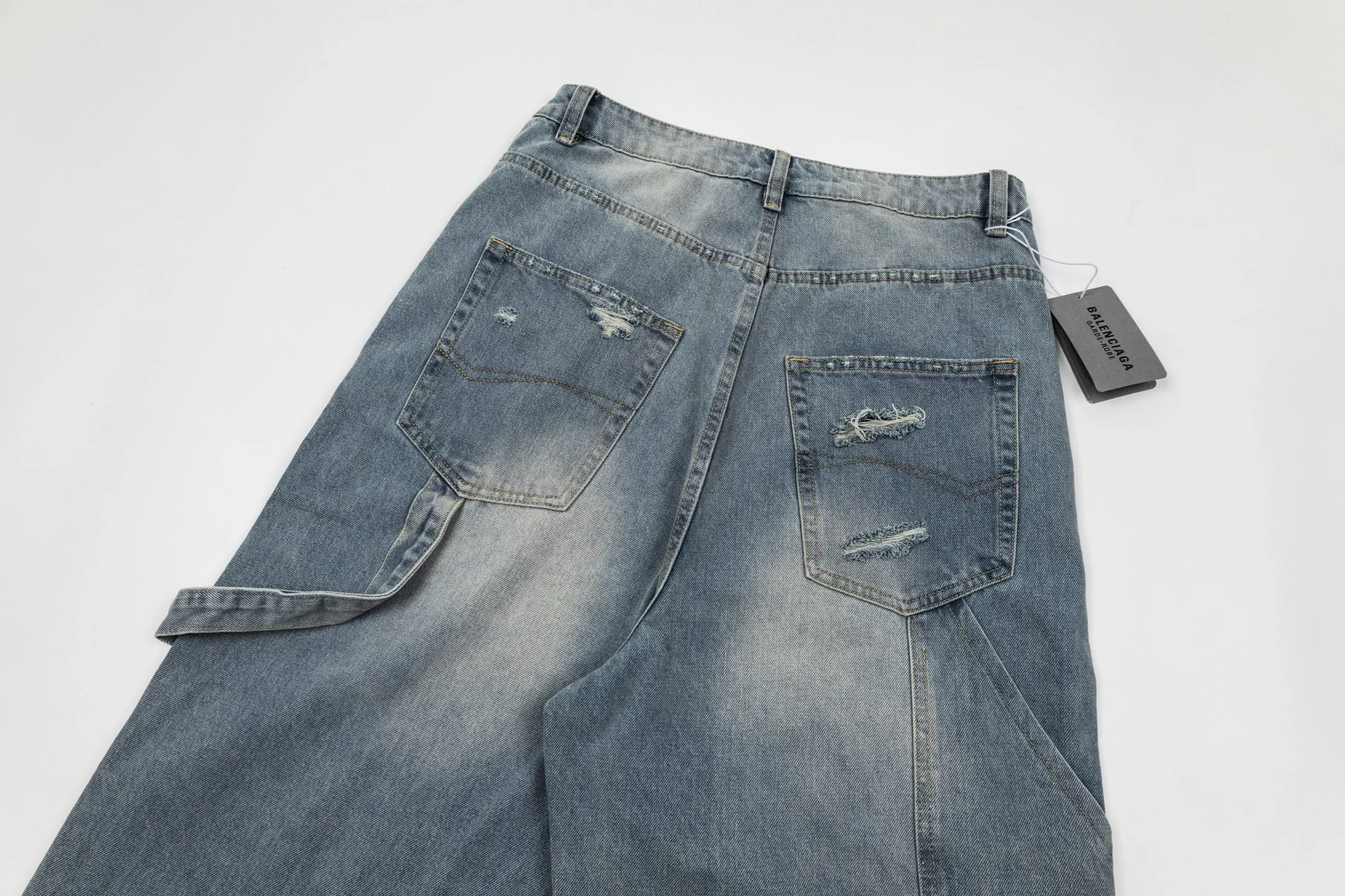 Women's Jeans BALENCIAGA 16984047