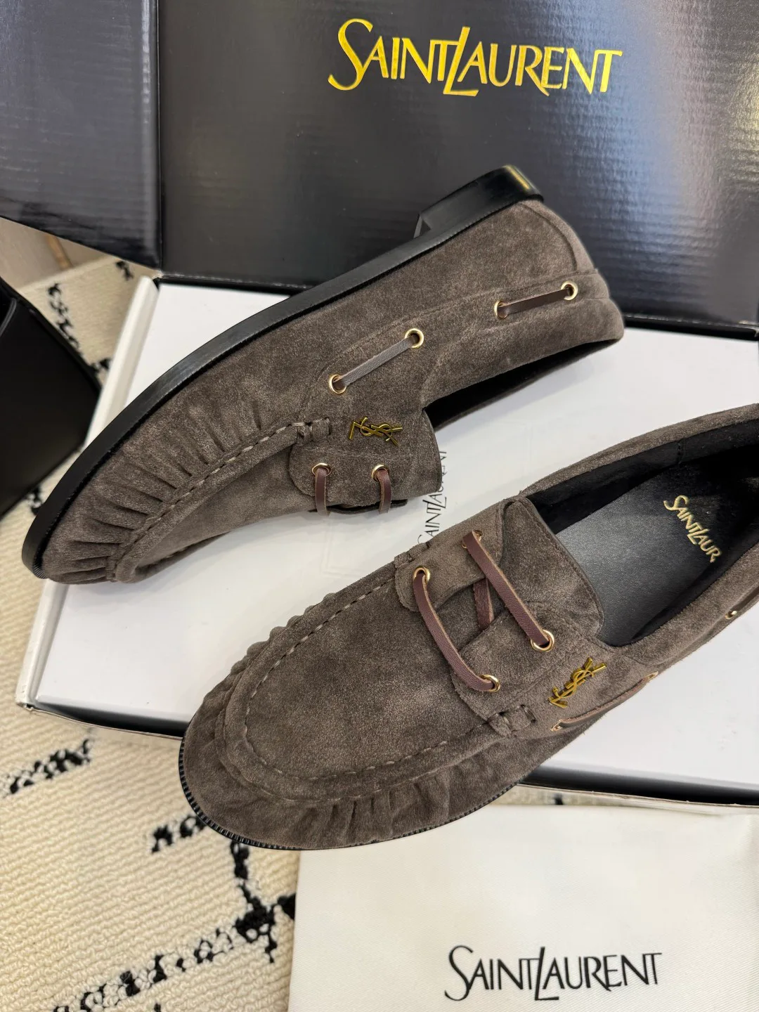 Women's Loafers And Moccasins SAINT LAURENT 18139451