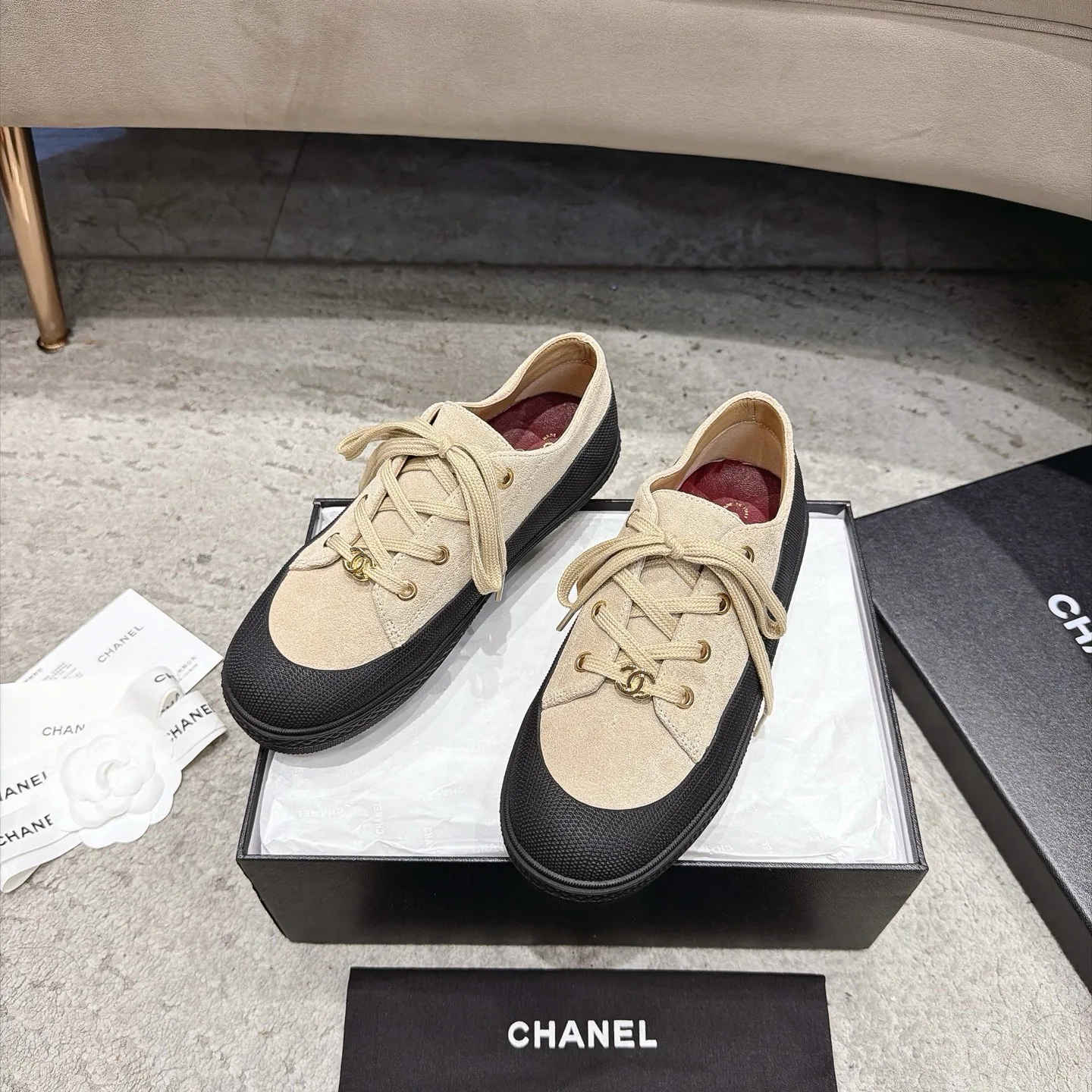 Women's Sneakers CHANEL 17933409
