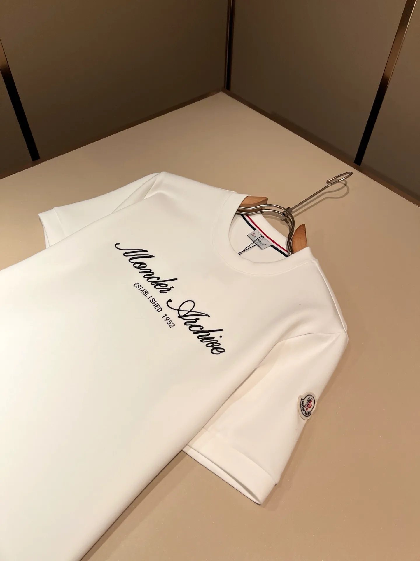 Men's T-Shirts MONCLER 18343343