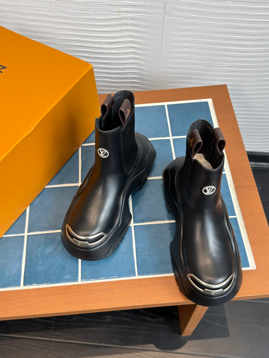 Women's Ankle Boots LOUIS VUITTON 18252062