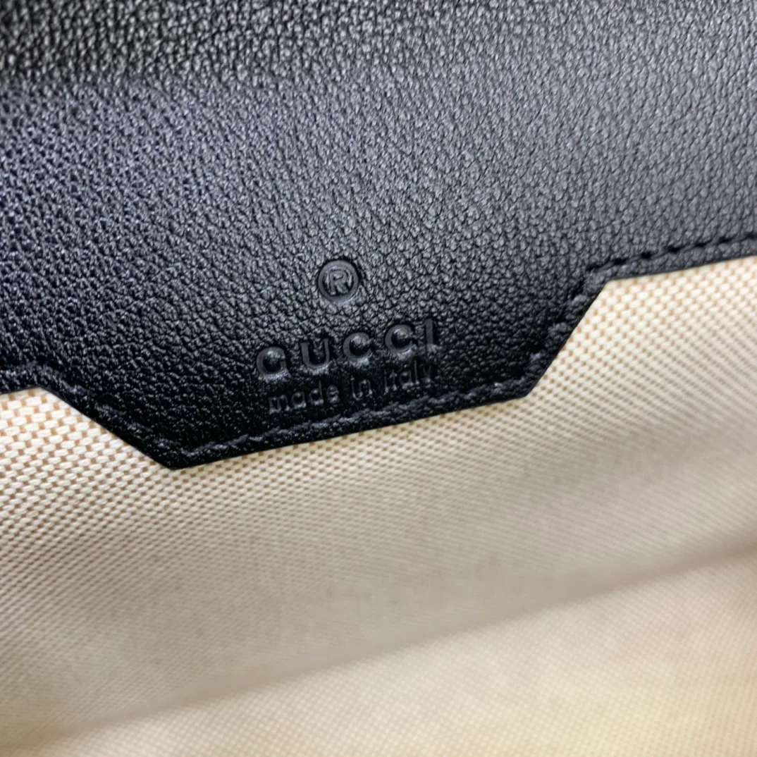 Women's Classic Handbags GUCCI 18262416