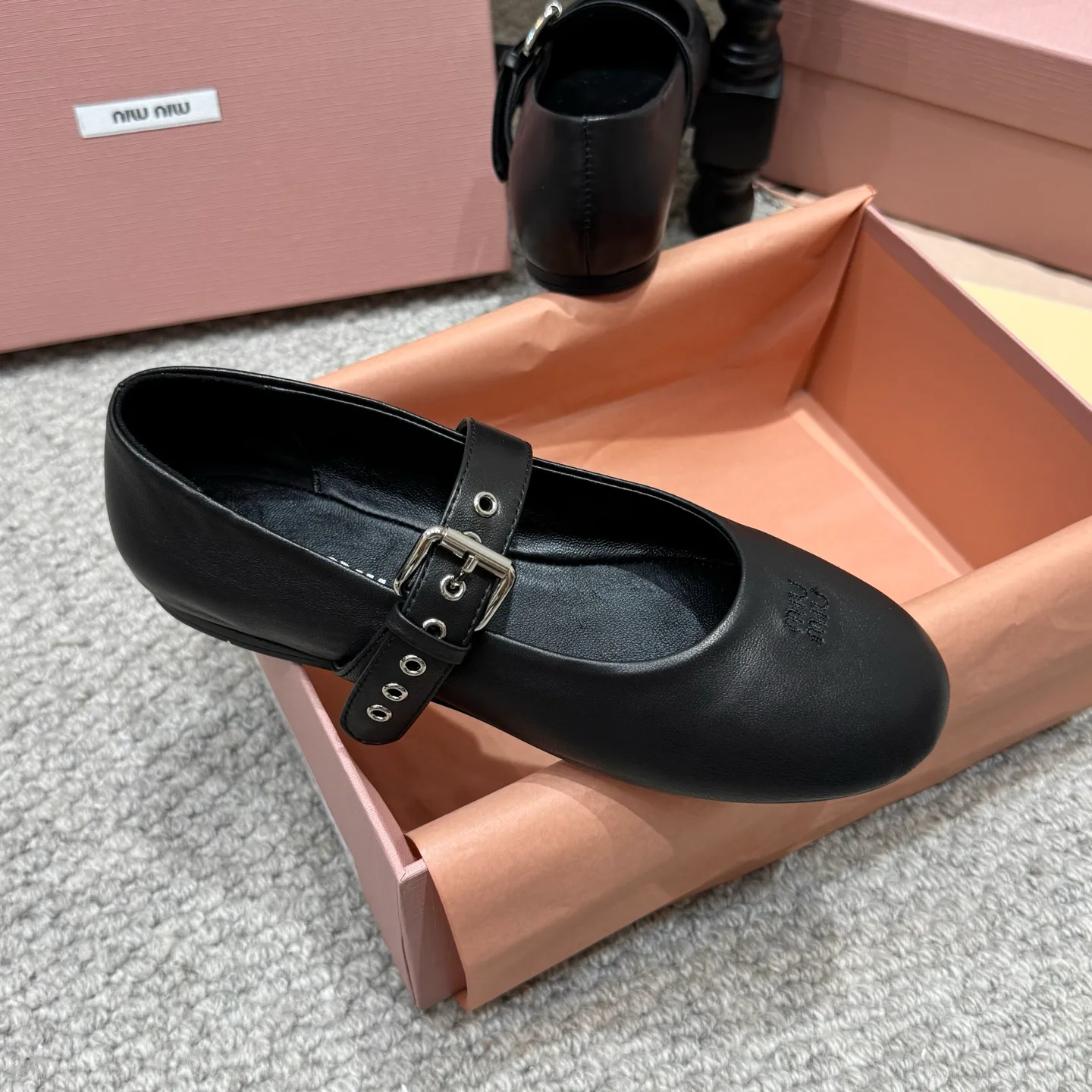 Women's Ballet Flats MIU MIU 17844878