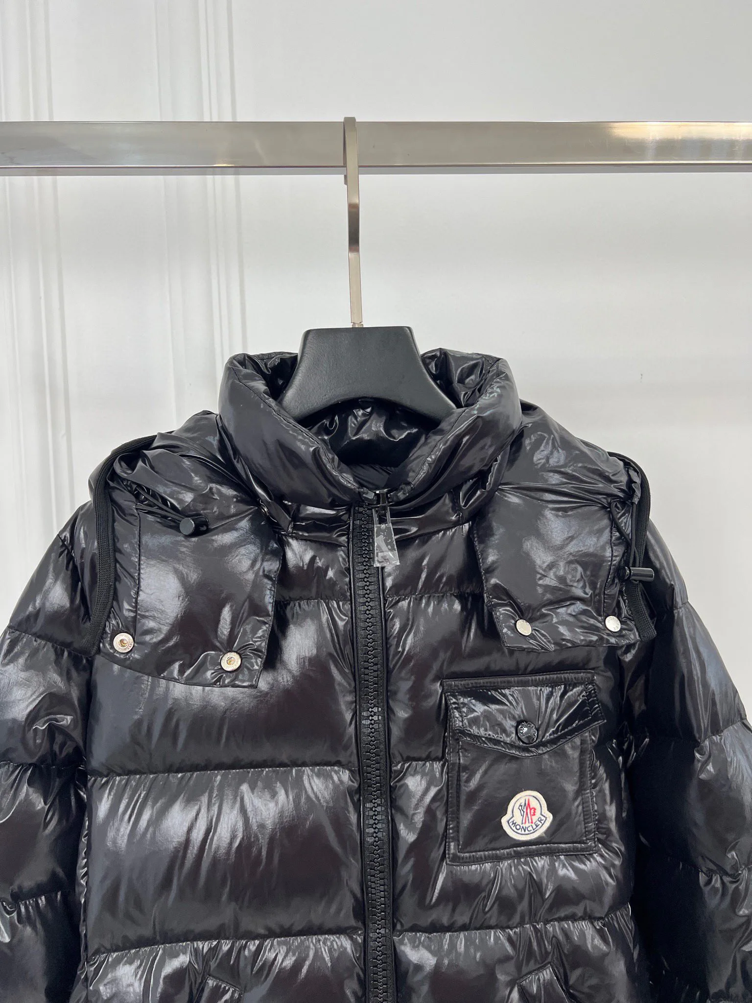 Women's Jackets And Down Jackets MONCLER 18416217