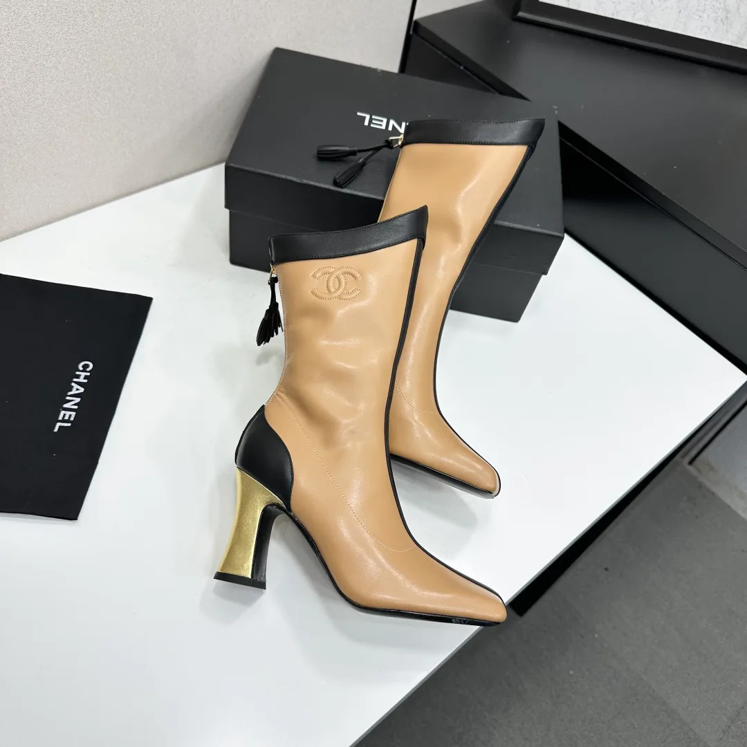 Women's Boots CHANEL 18366720