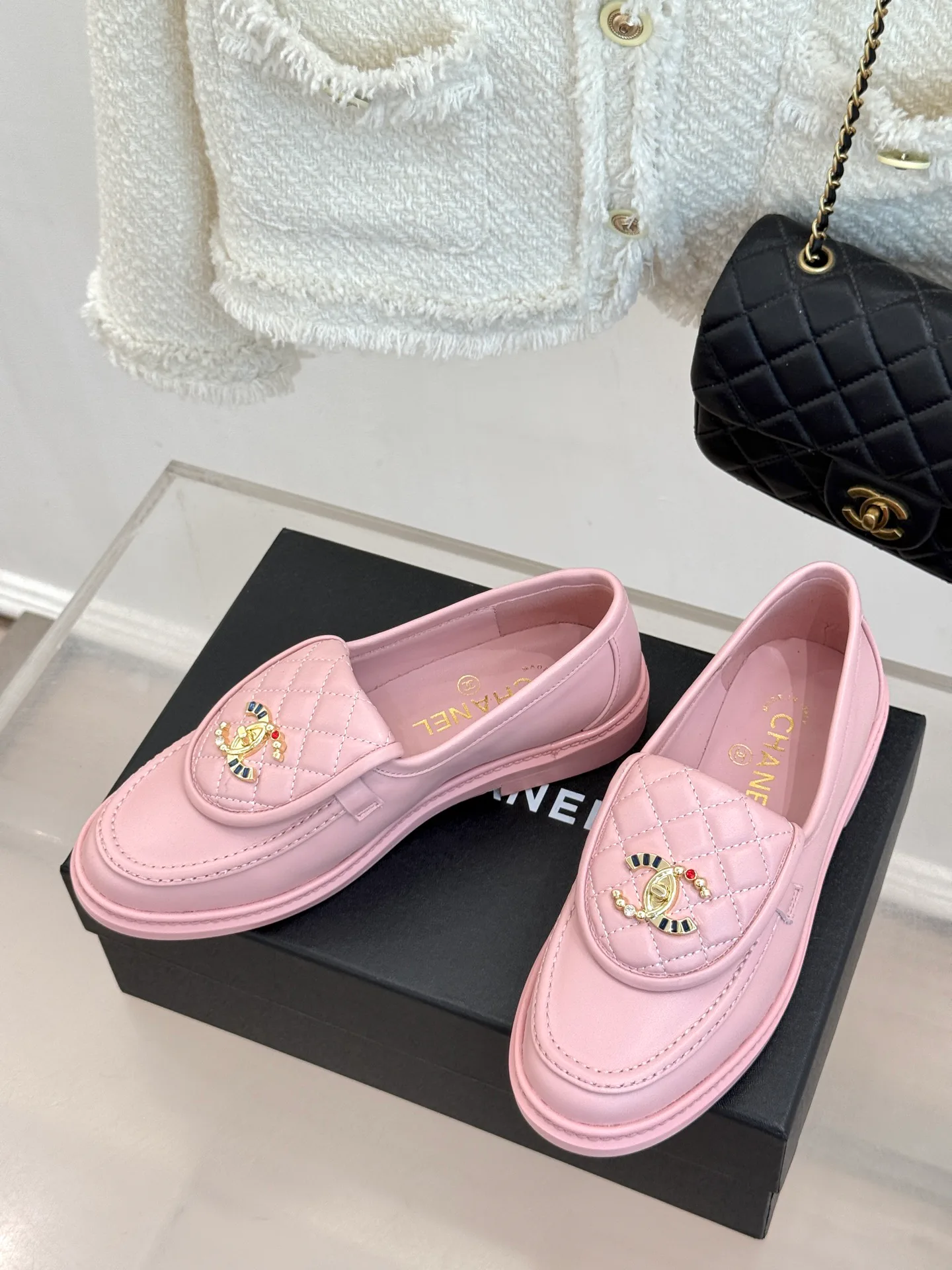 Women's Loafers And Moccasins CHANEL 17336063