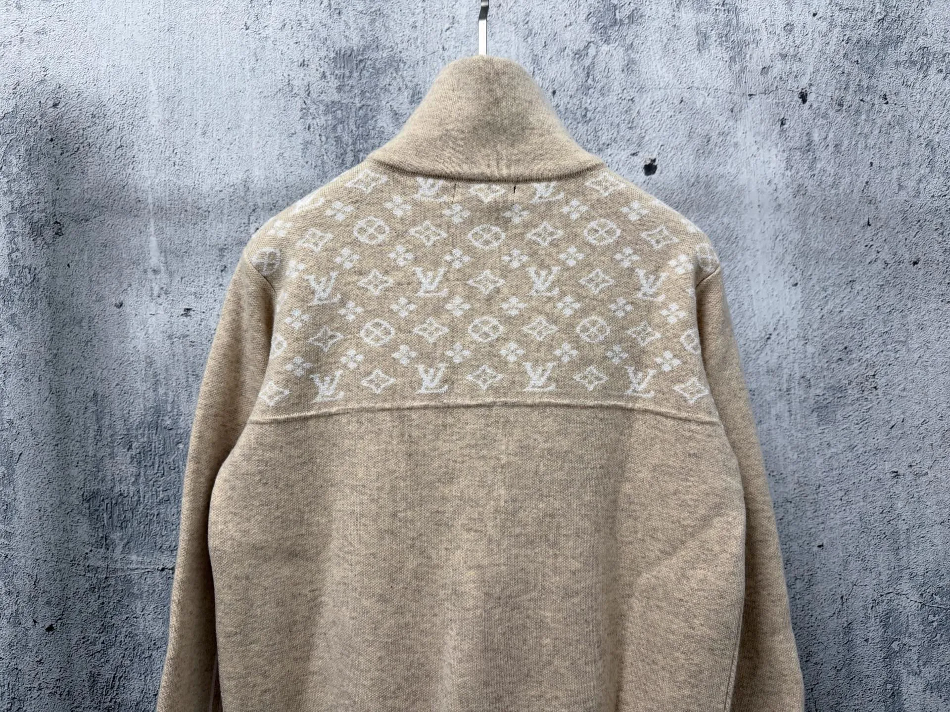 Men's Jumpers And Sweaters LOUIS VUITTON 18392066