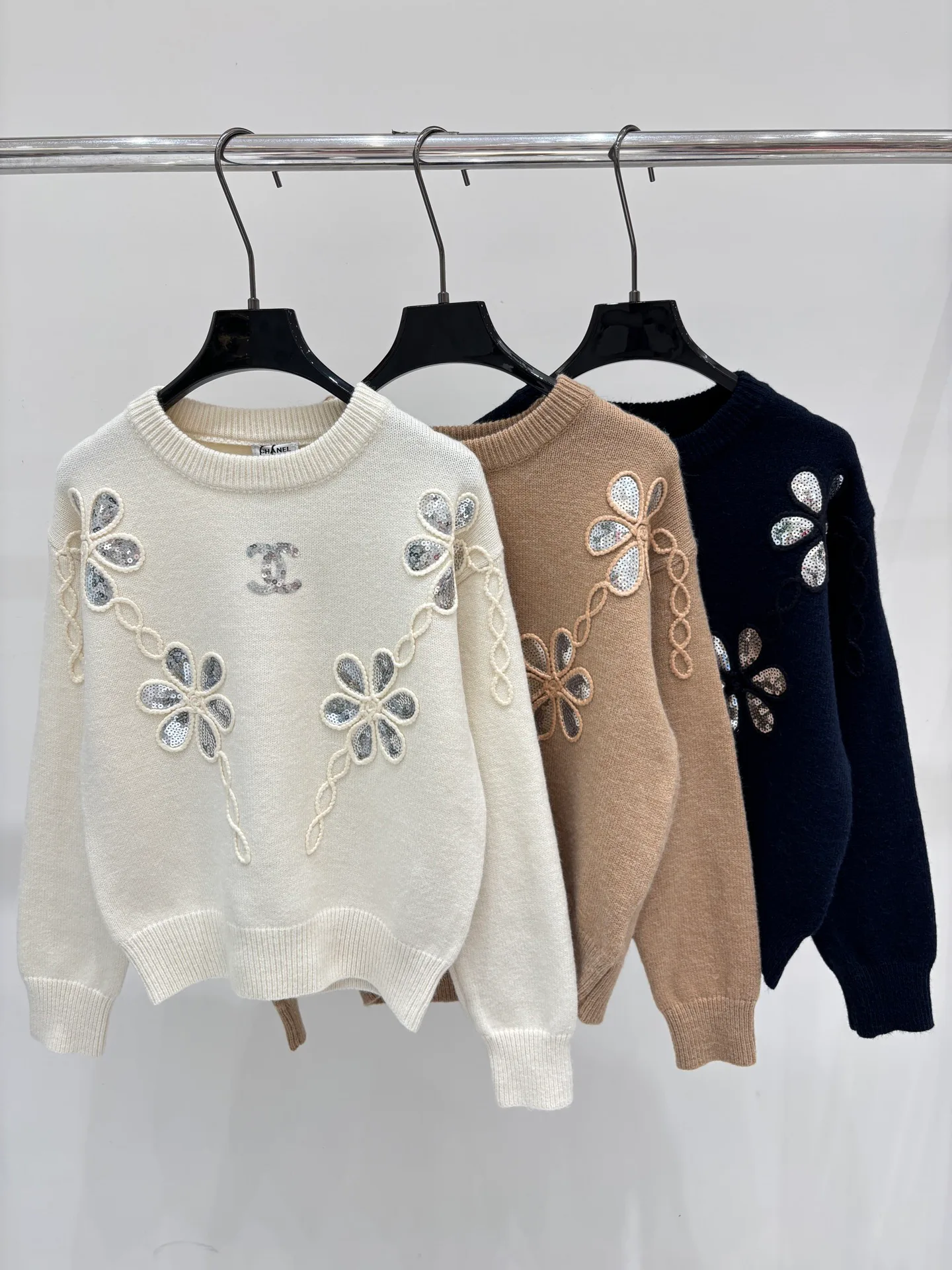Women's Jumpers And Sweaters CHANEL 18028488