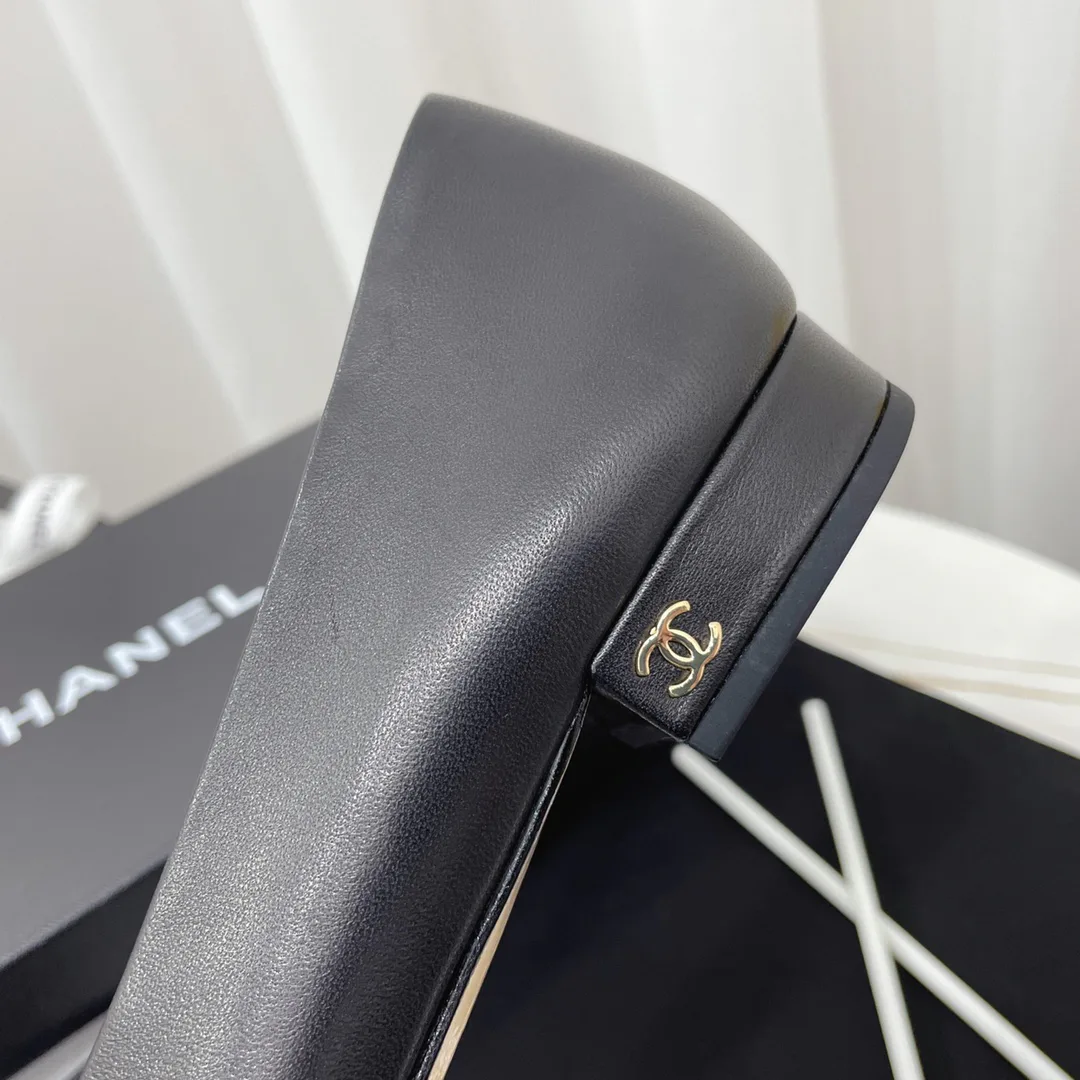 Women's Heels CHANEL 18083198