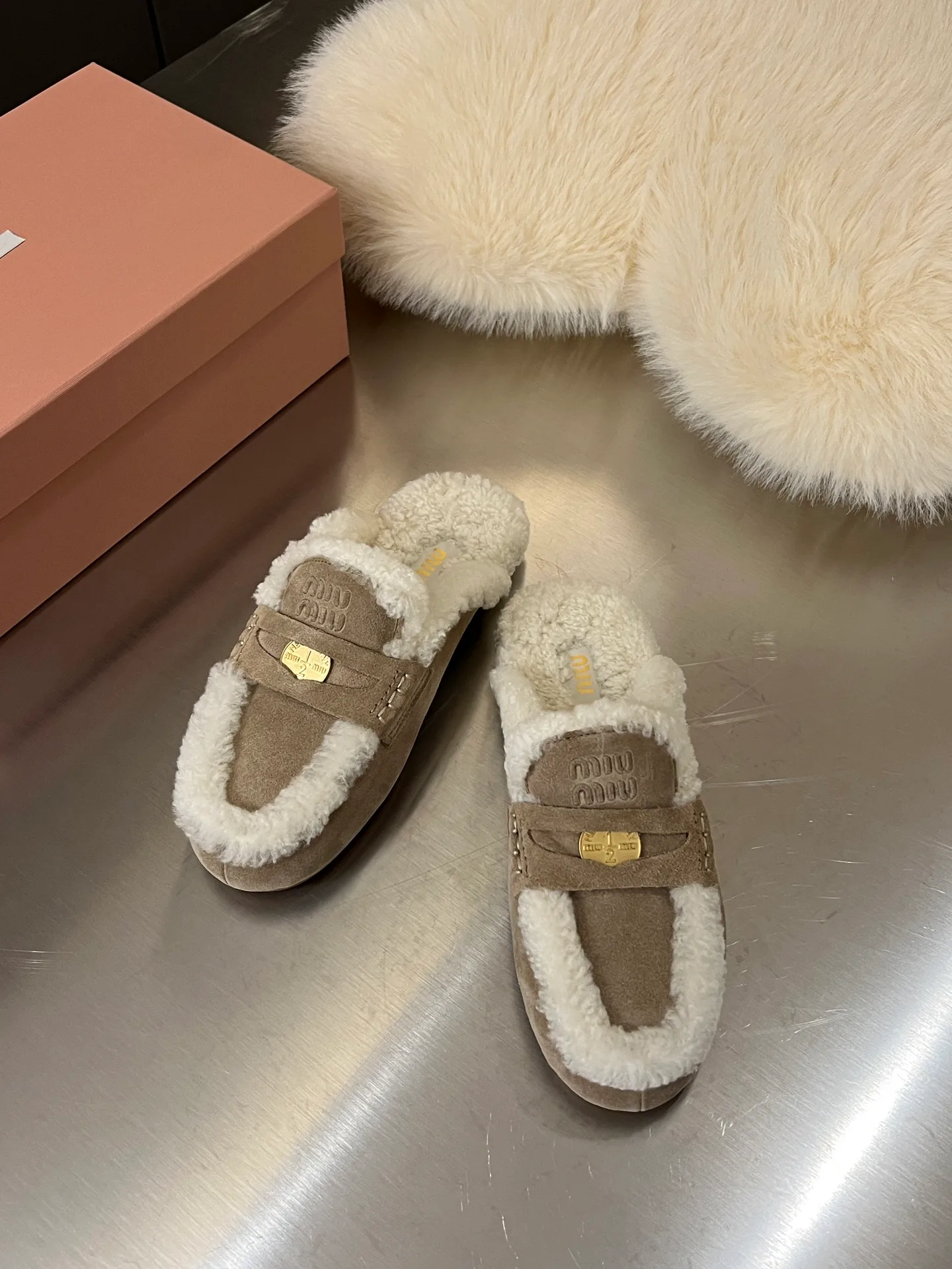 Women's Mules And Clogs MIU MIU 17948627