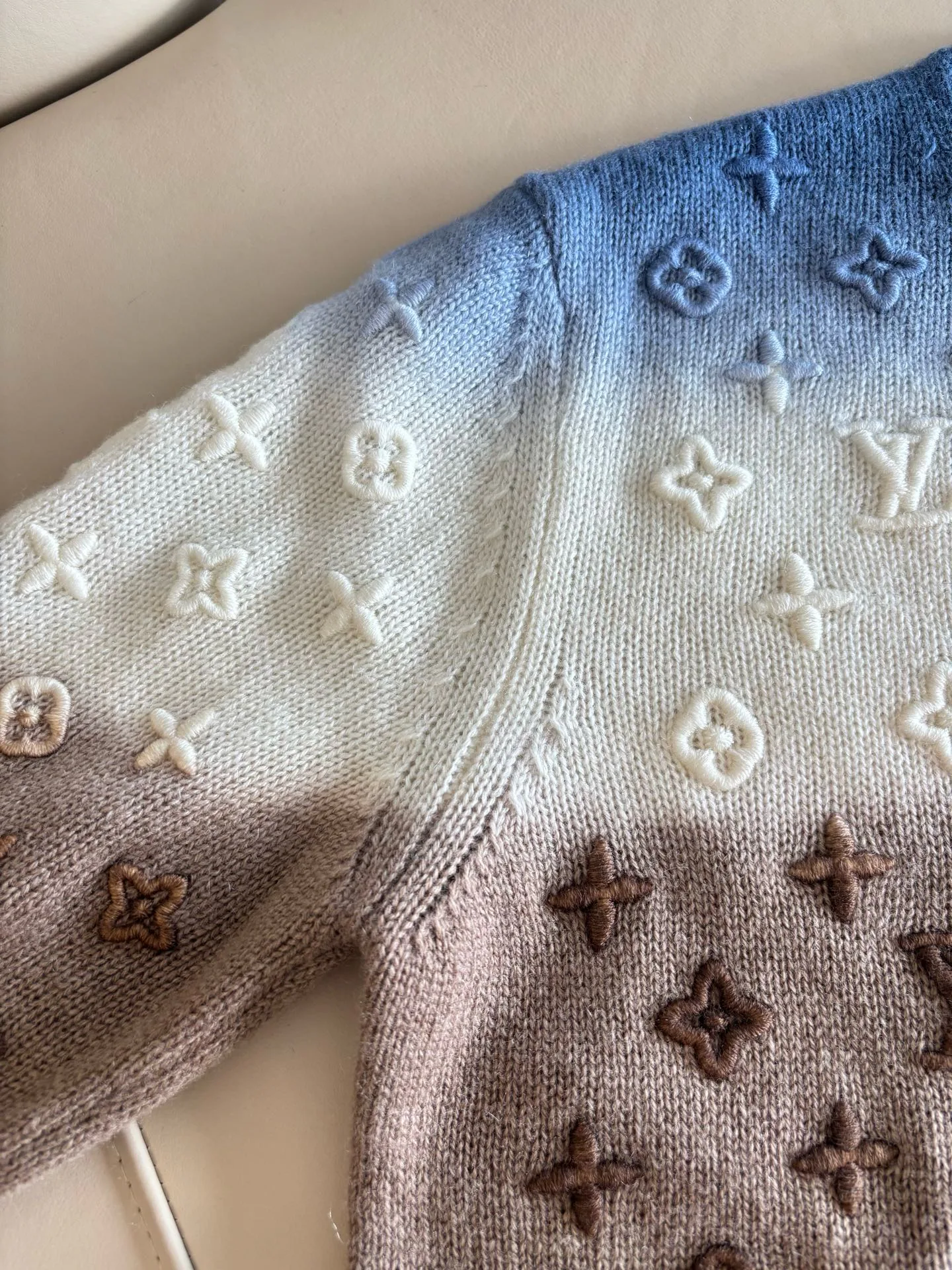 Women's Jumpers And Sweaters LOUIS VUITTON 17973375