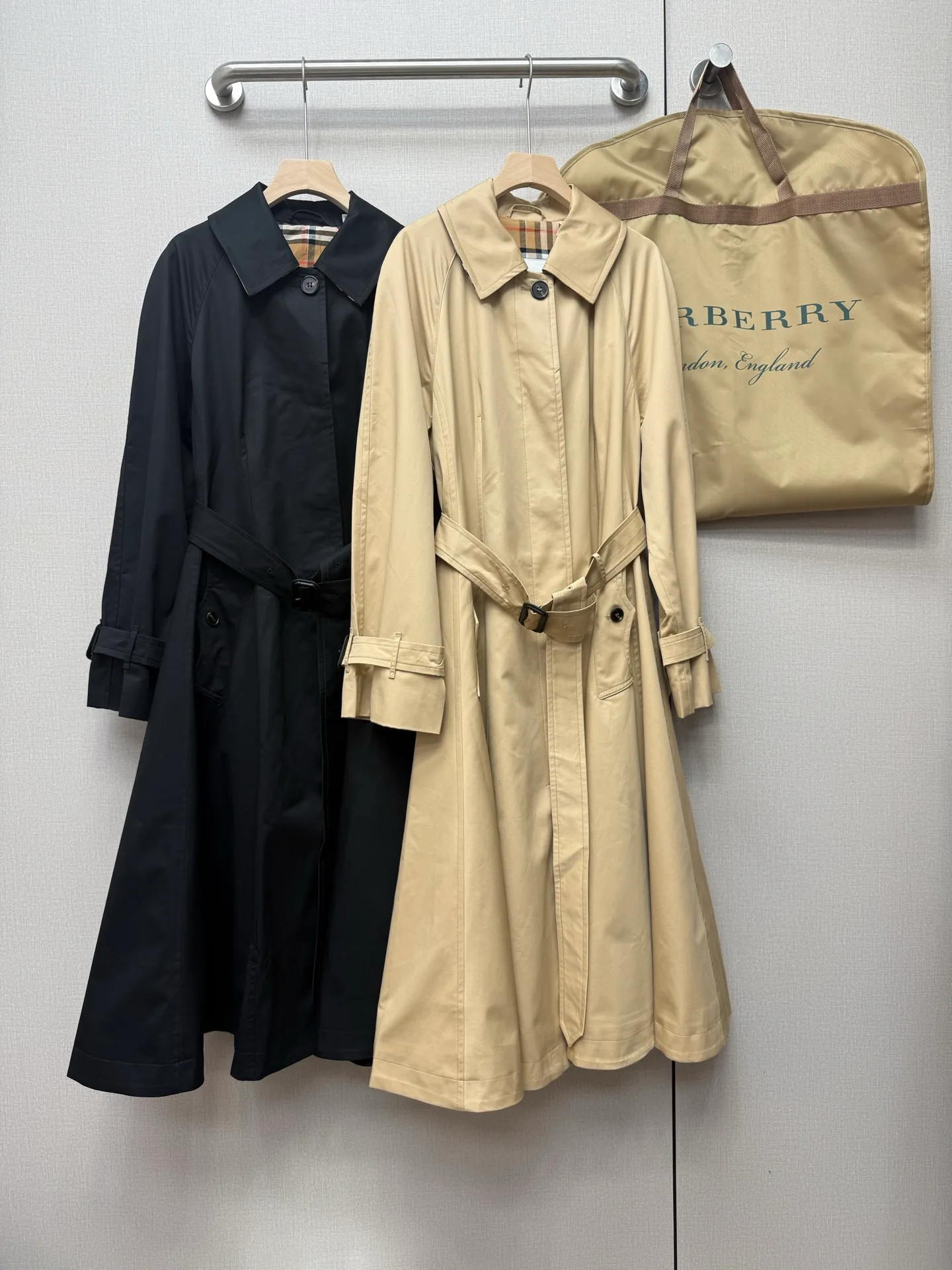 Women's Trench Coats BURBERRY 18512967