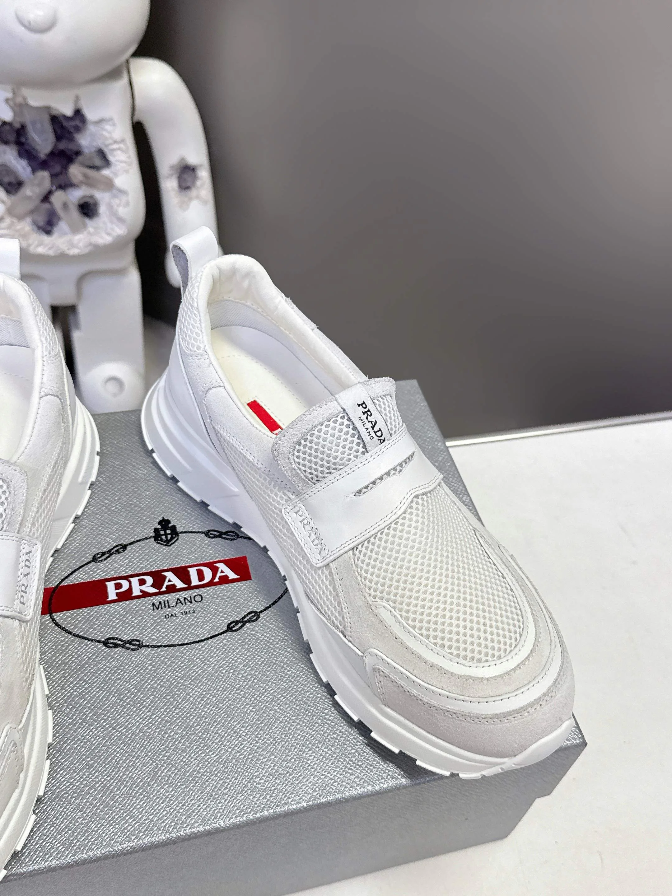 Women's Sneakers PRADA 17803499