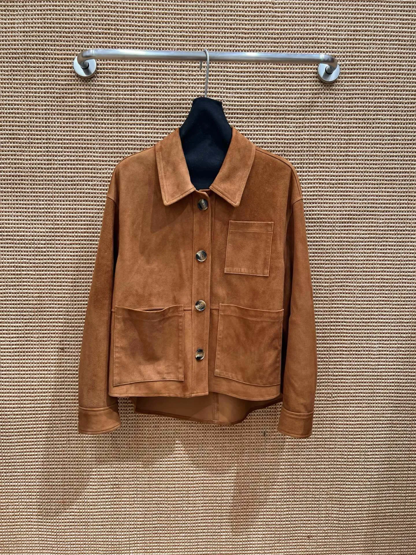Women's Leather Jackets And Sheepskin Coats LOEWE 17998411