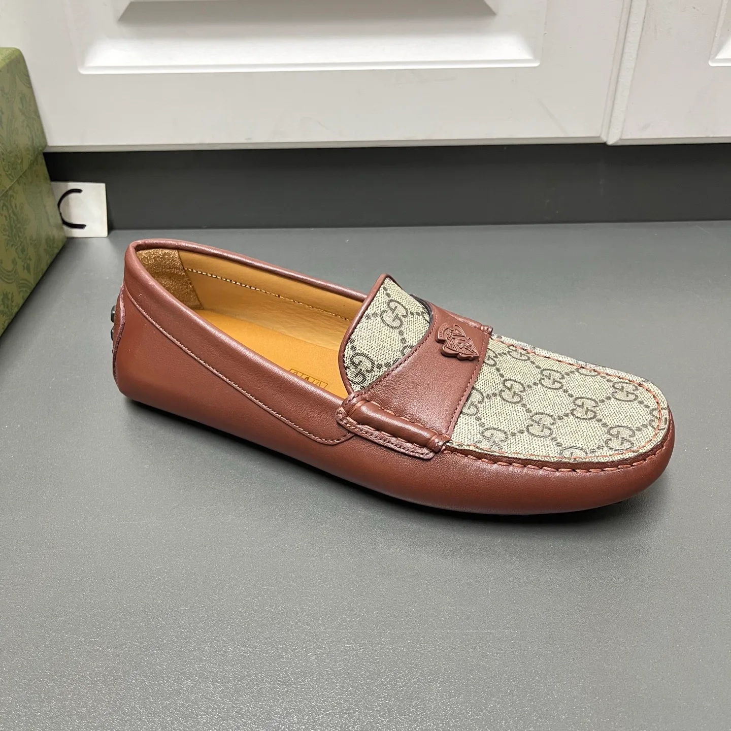 Men's Loafers And Dress Shoes GUCCI 17937827