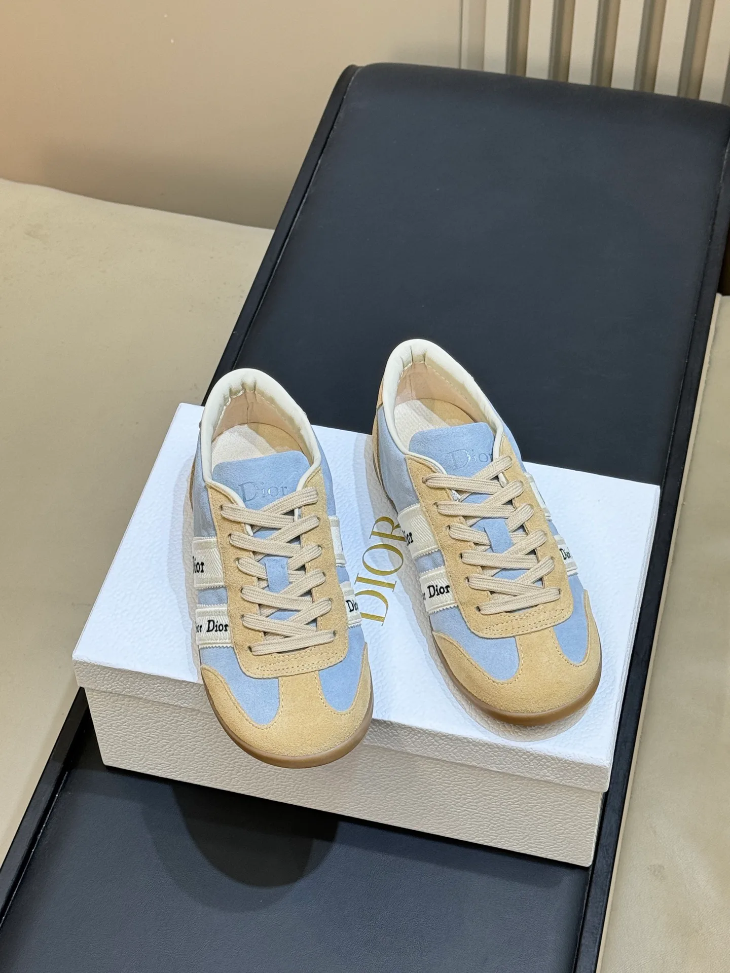 Women's Sneakers CHRISTIAN DIOR 18073070