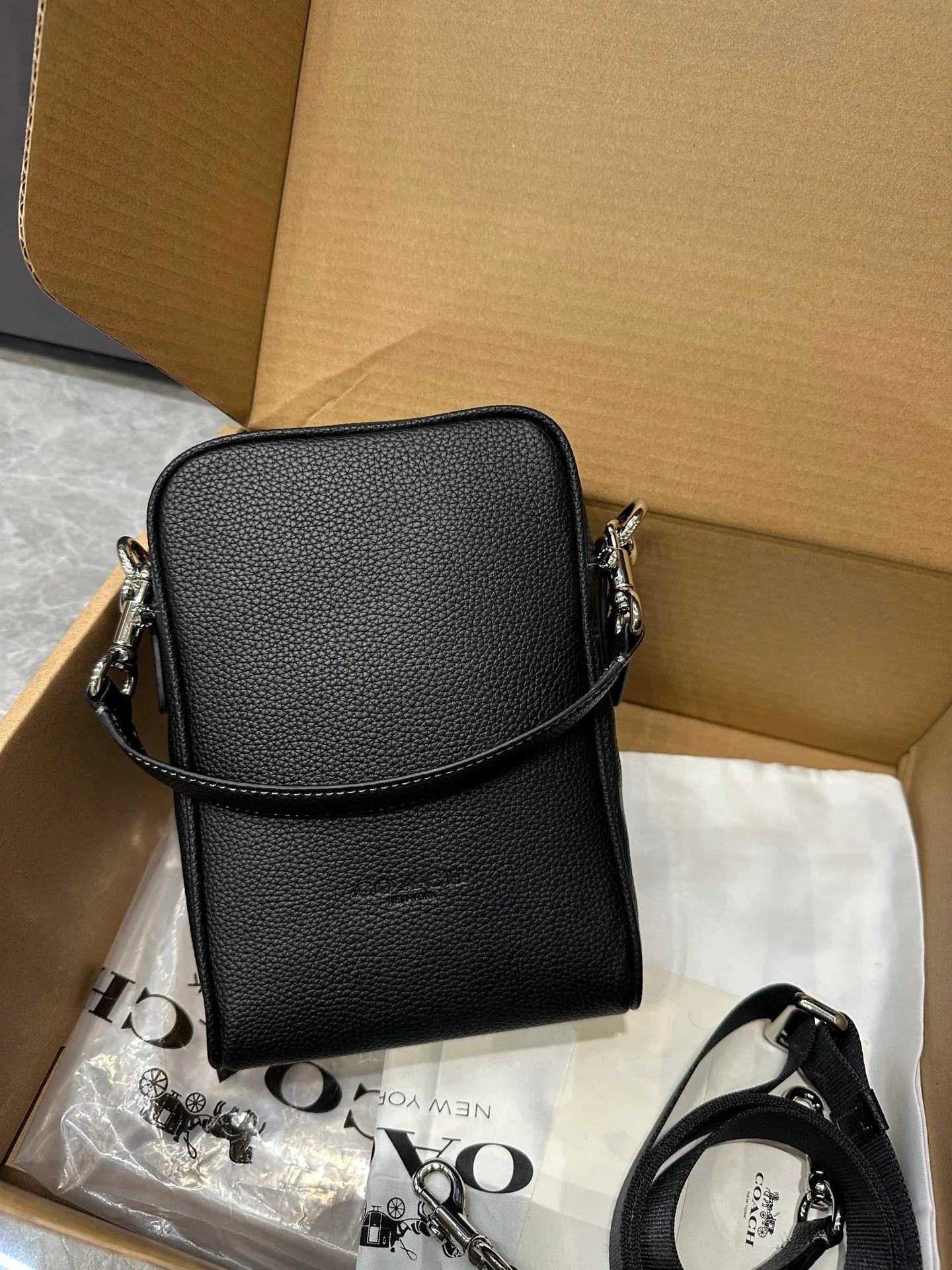Men's Crossbody Bags COACH 17961136