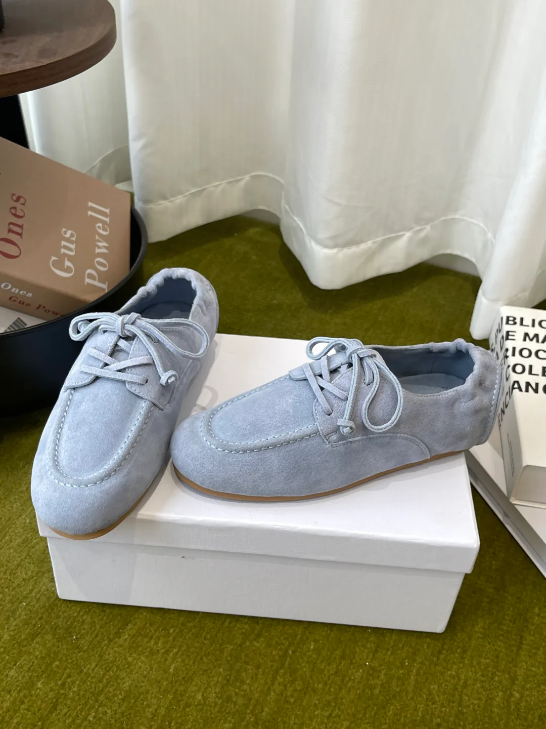 Women's Loafers And Moccasins CELINE 17701365
