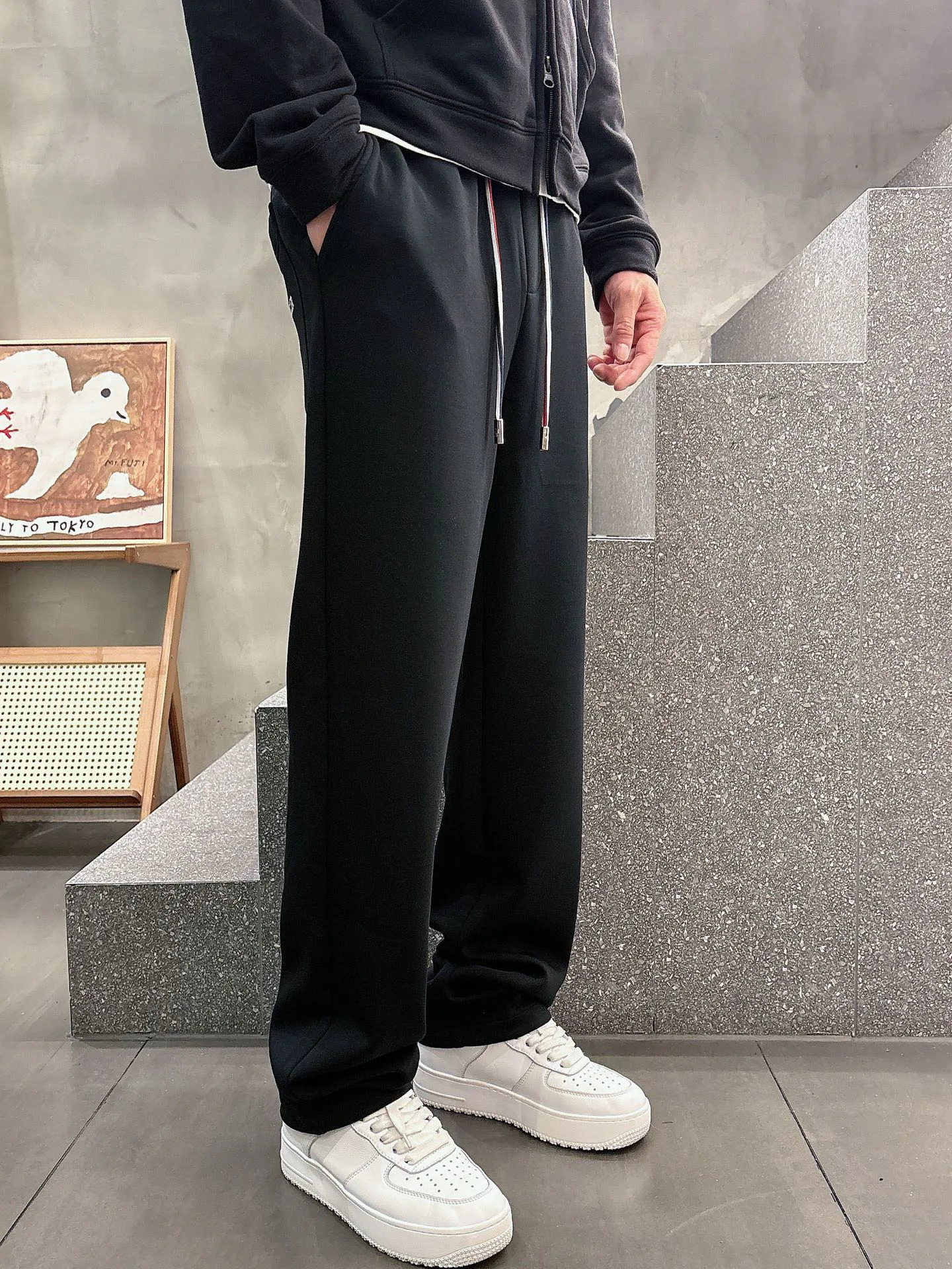 Брюки Мужские Moncler 18596840