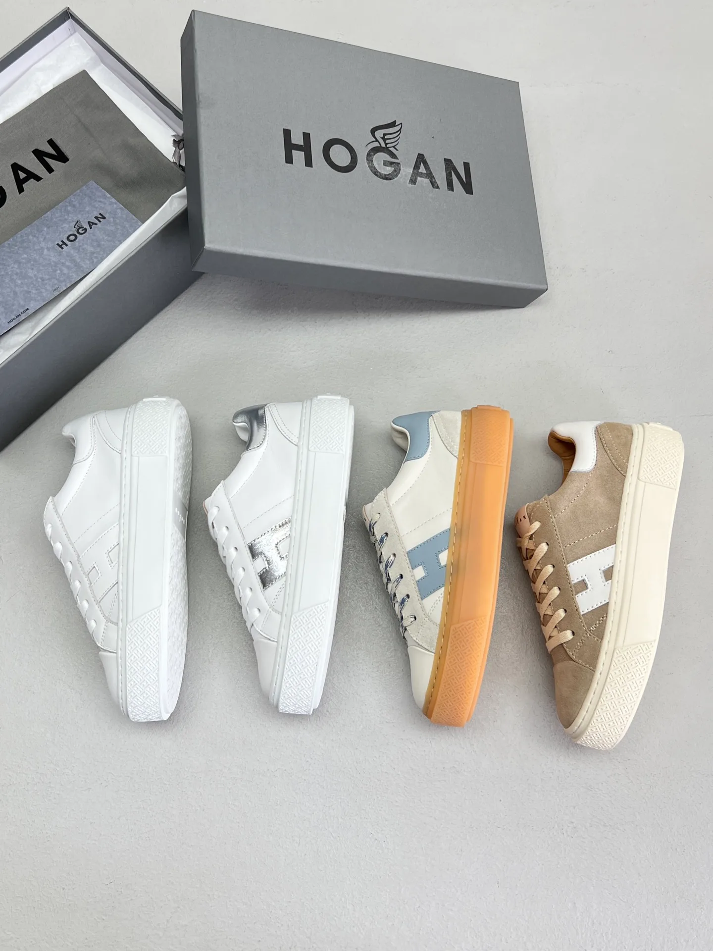 Women's Sneakers HOGAN 17435919