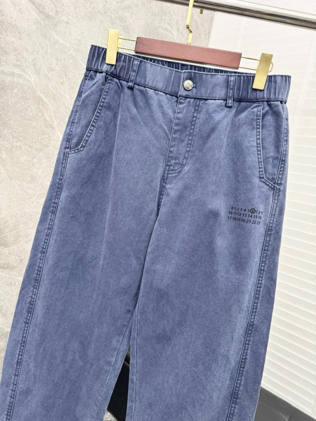 Men's Trousers MAISON MARGIELA 17942112