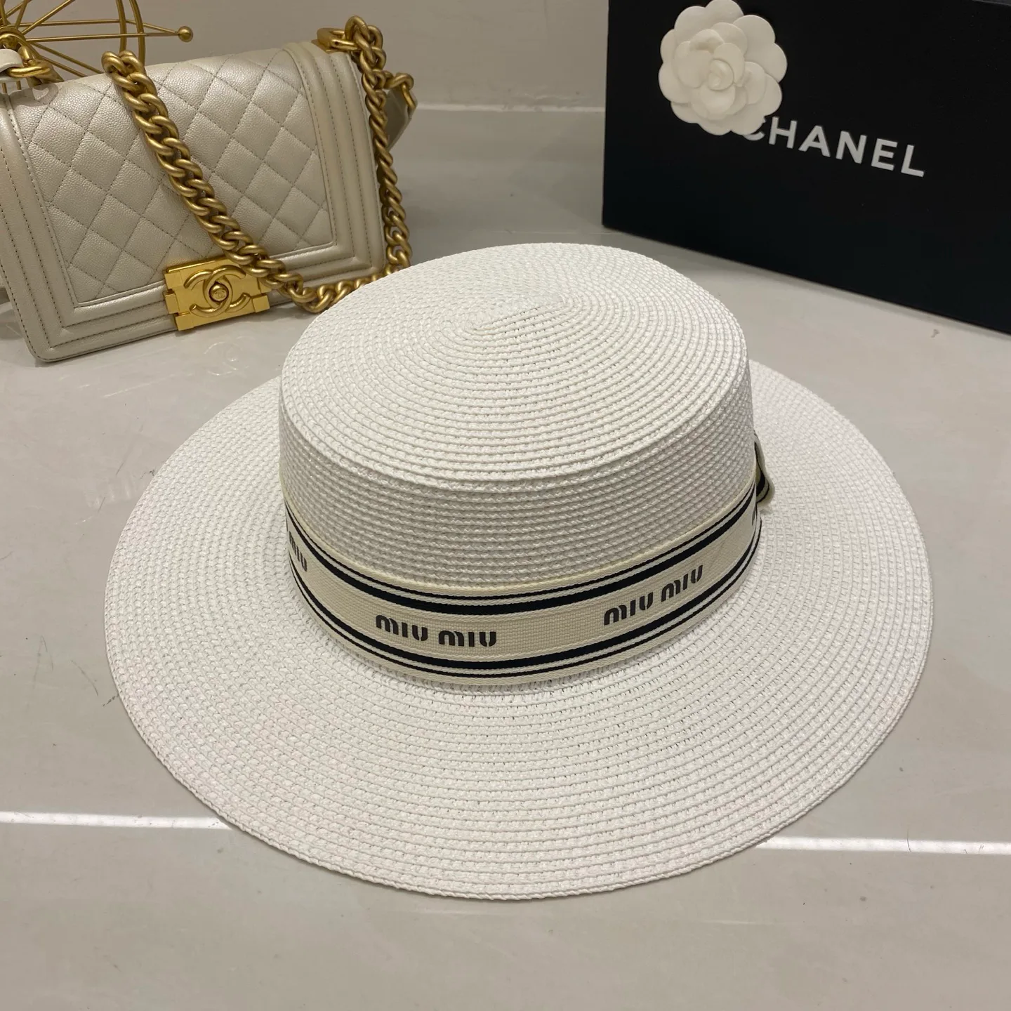 Hats MIU MIU 17498302