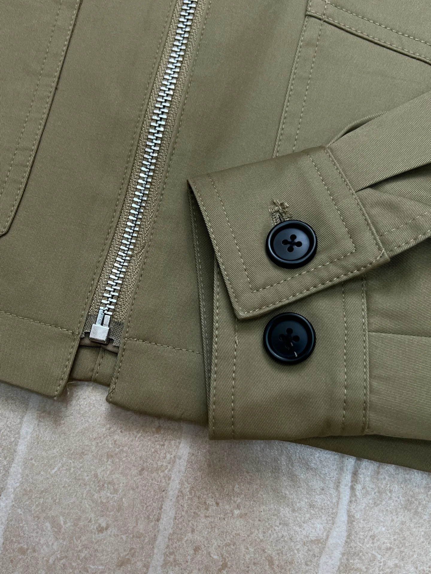 Women's Jackets And Down Jackets PRADA 18149663
