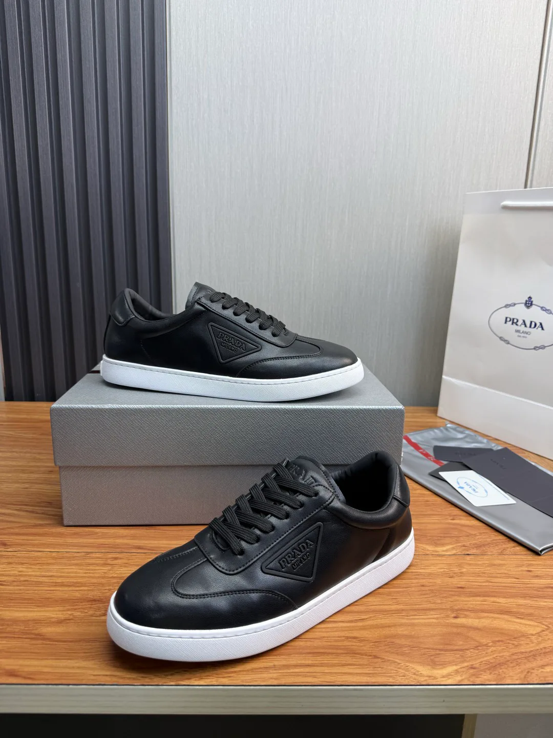 Men's Sneakers PRADA 18263659
