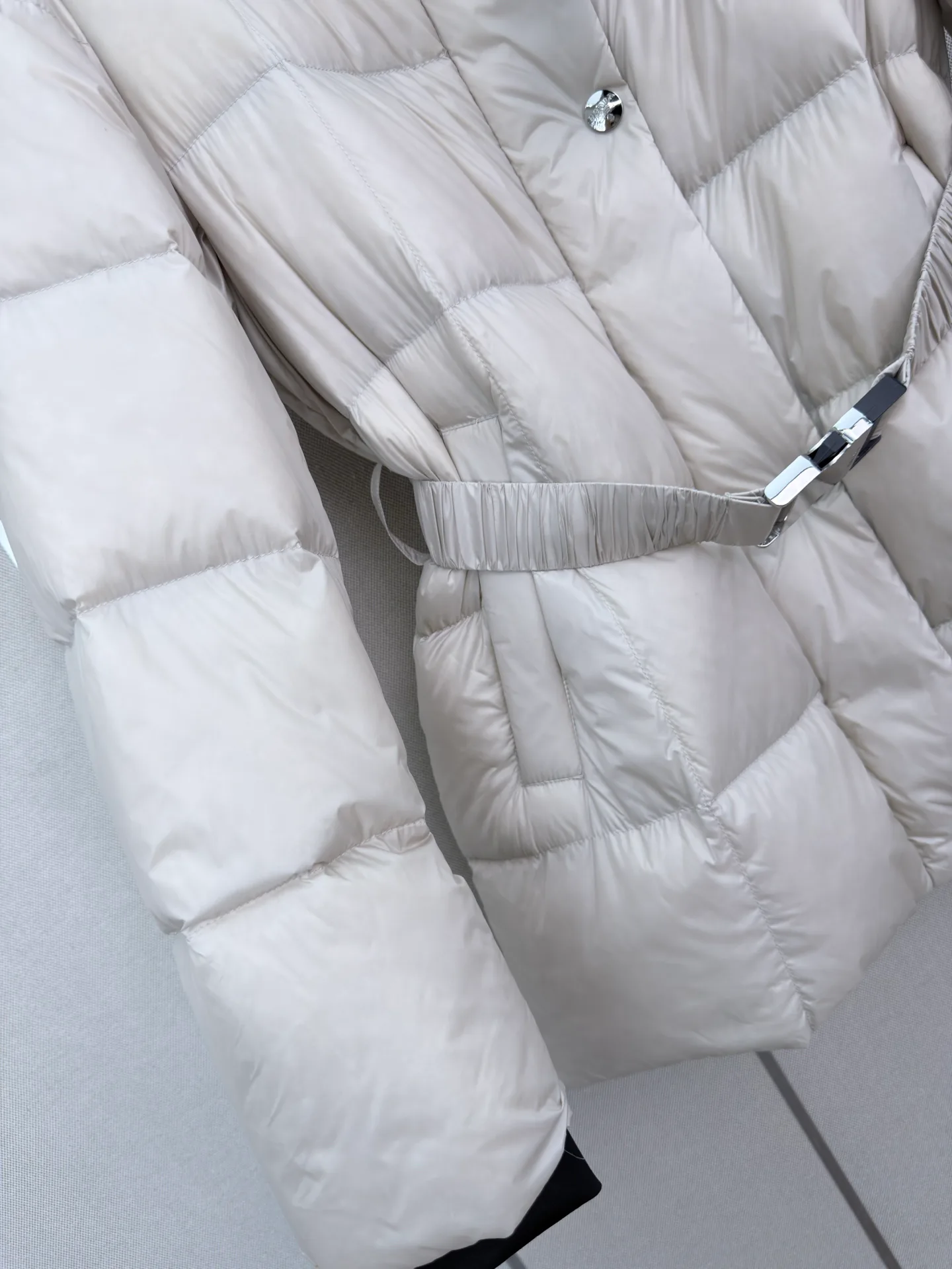 Women's Jackets And Down Jackets PRADA 18185791