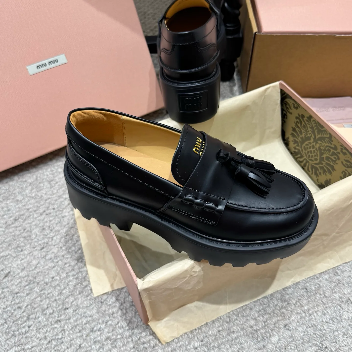 Women's Loafers And Moccasins MIU MIU 18337063