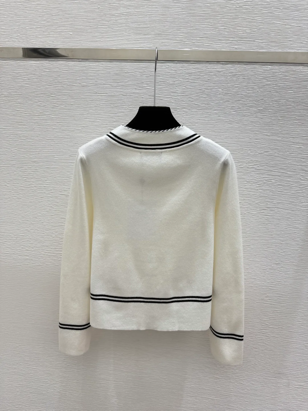Women's Jumpers And Sweaters CHANEL 18410681