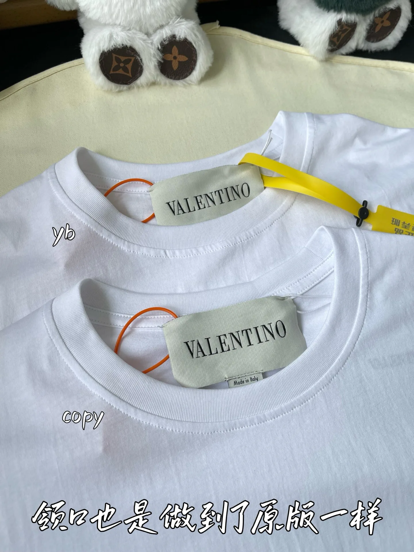 Women's T-Shirts VALENTINO 18191247