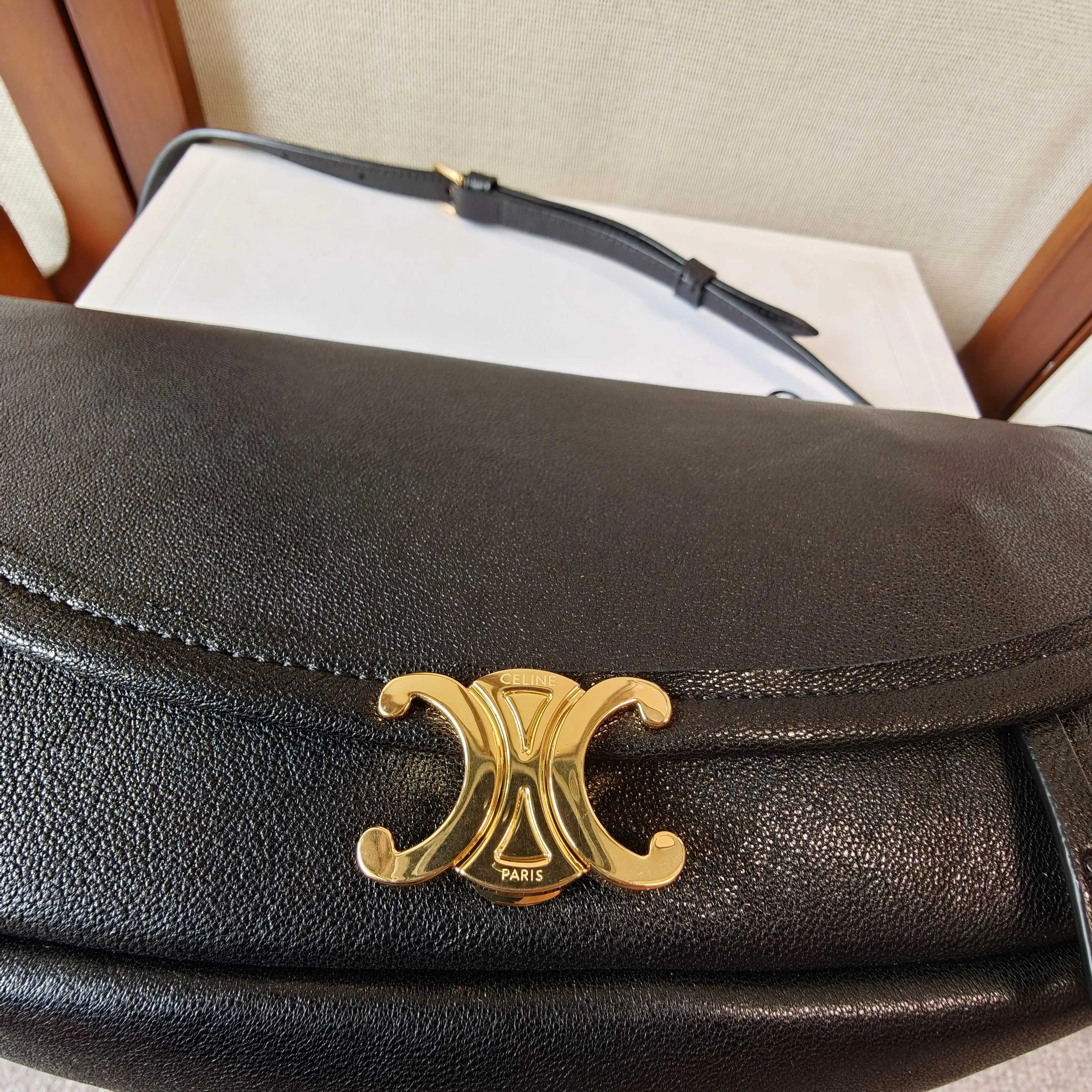 Women's Classic Handbags CELINE 16869086