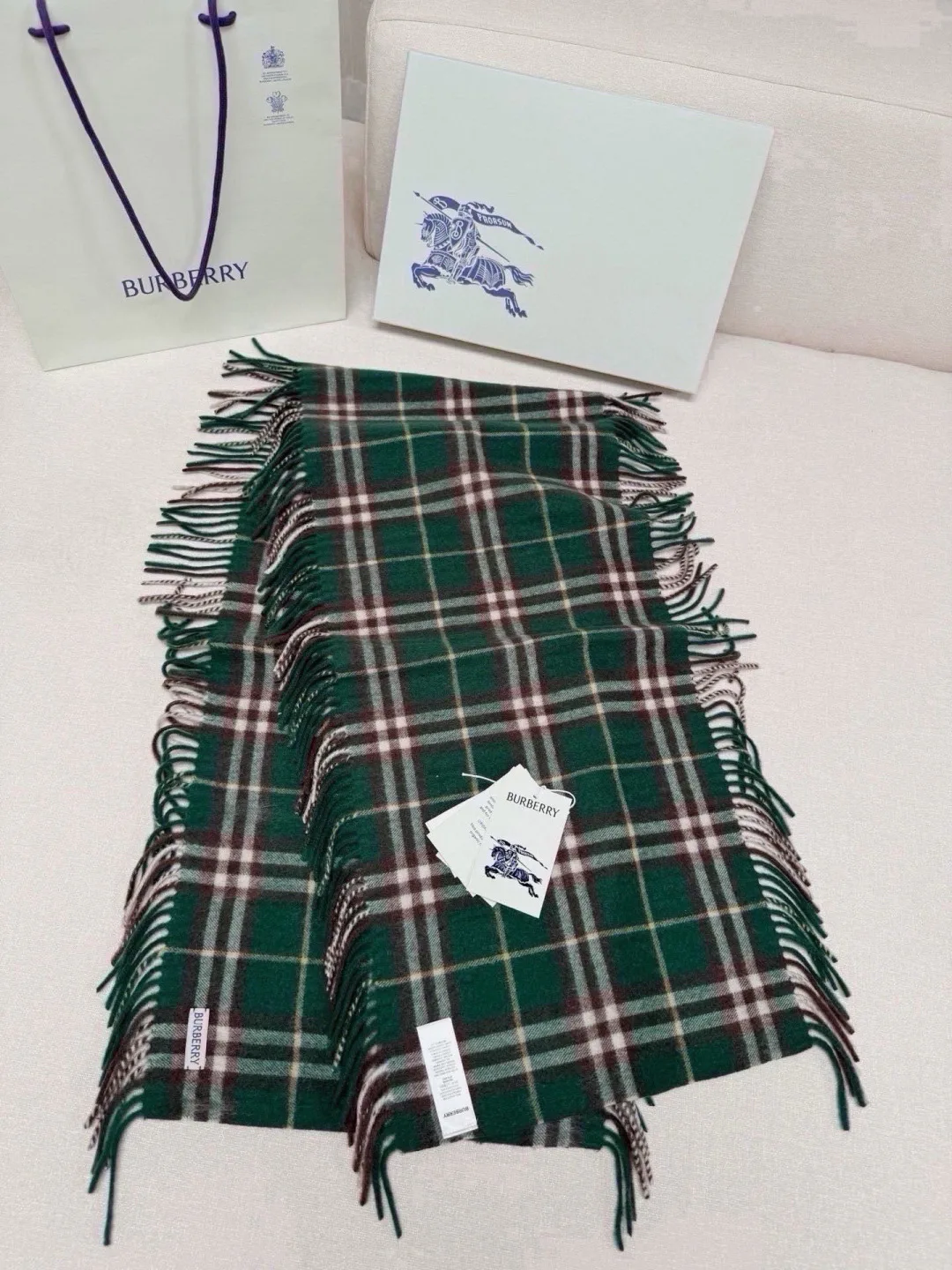 Scarves BURBERRY 18476701