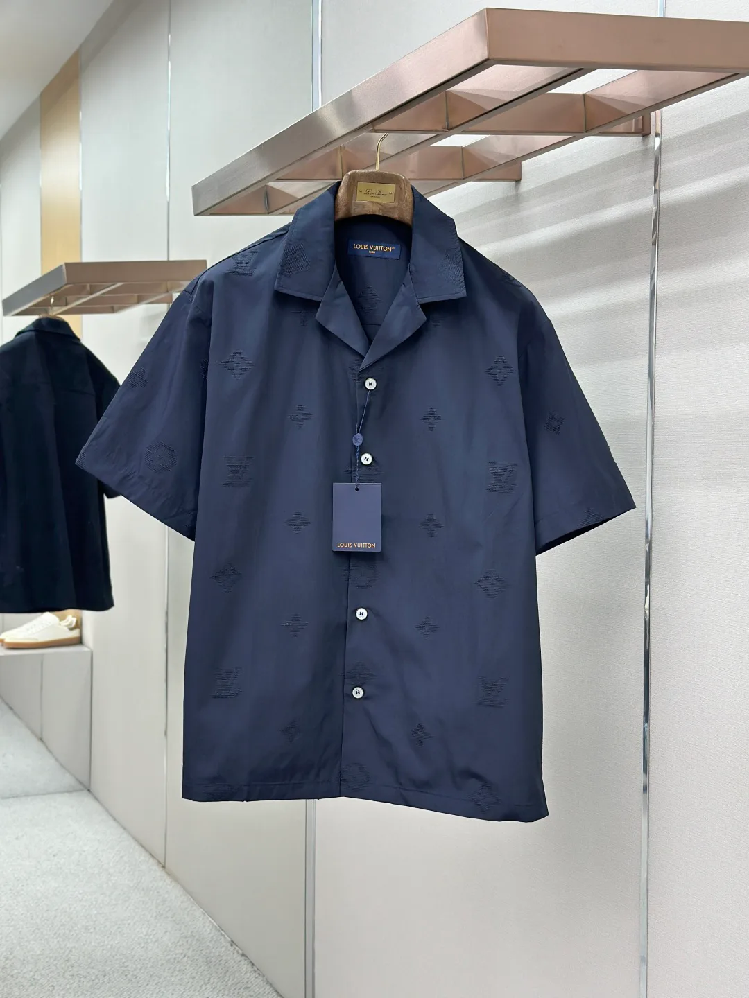 Men's Shirts LOUIS VUITTON 18109799