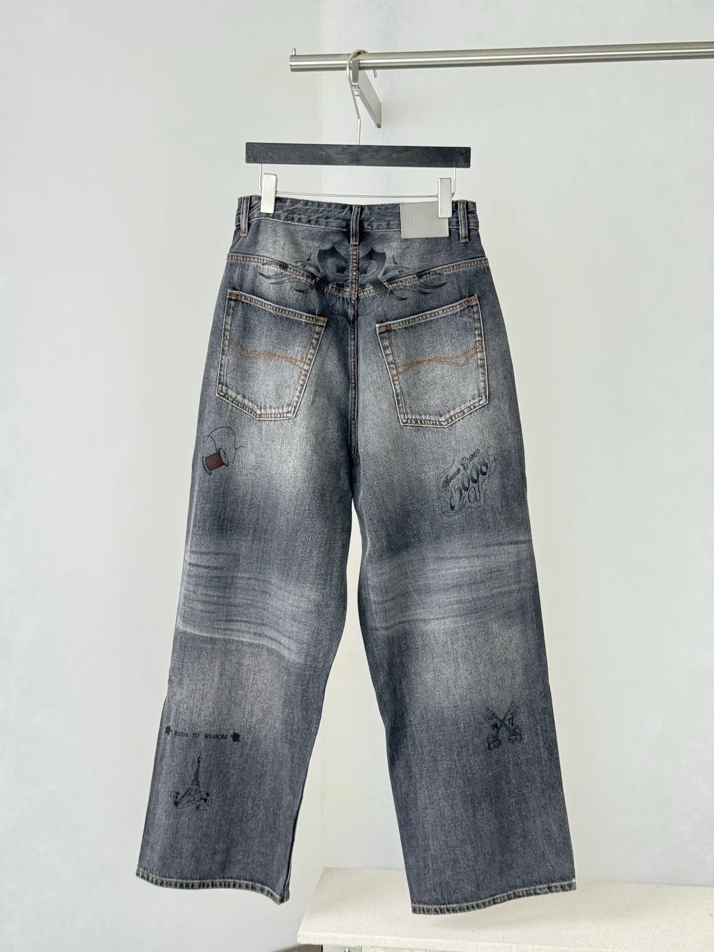 Men's Jeans BALENCIAGA 17585908