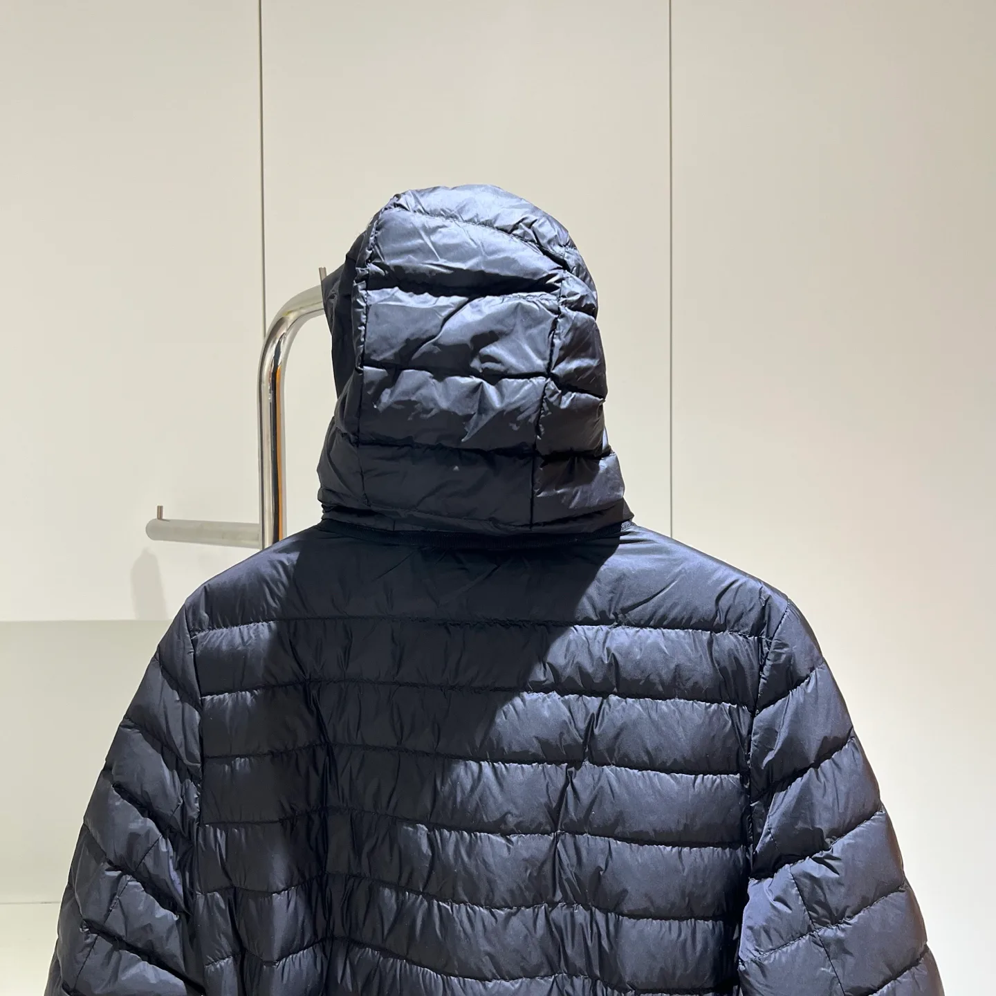 Women's Jackets And Down Jackets MONCLER 18180089