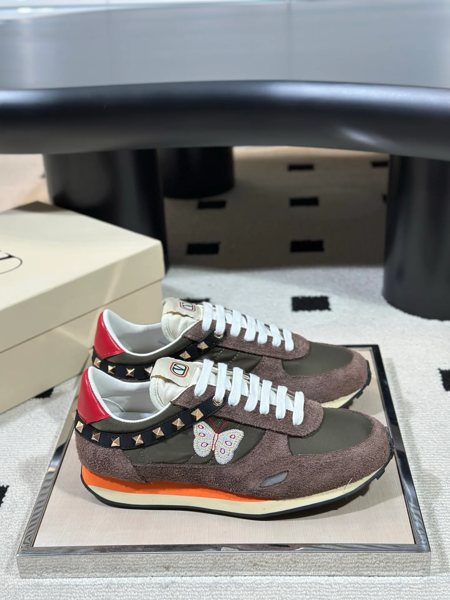 Men's Sneakers VALENTINO 17978706